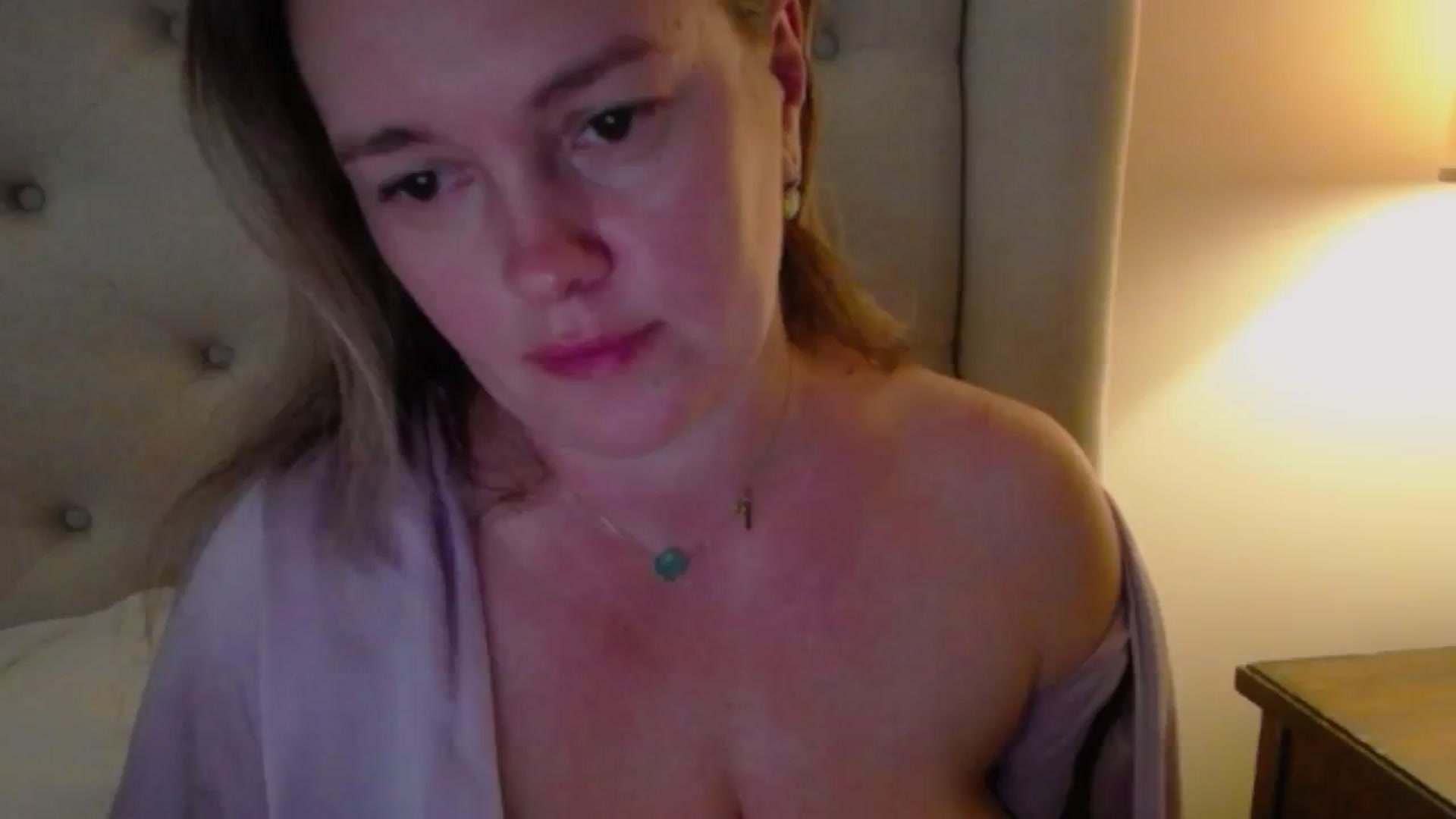 Gallery image thumbnail from J0llye's myfreecams stream on, 10/12/2024, 20:39 image 16 of 20