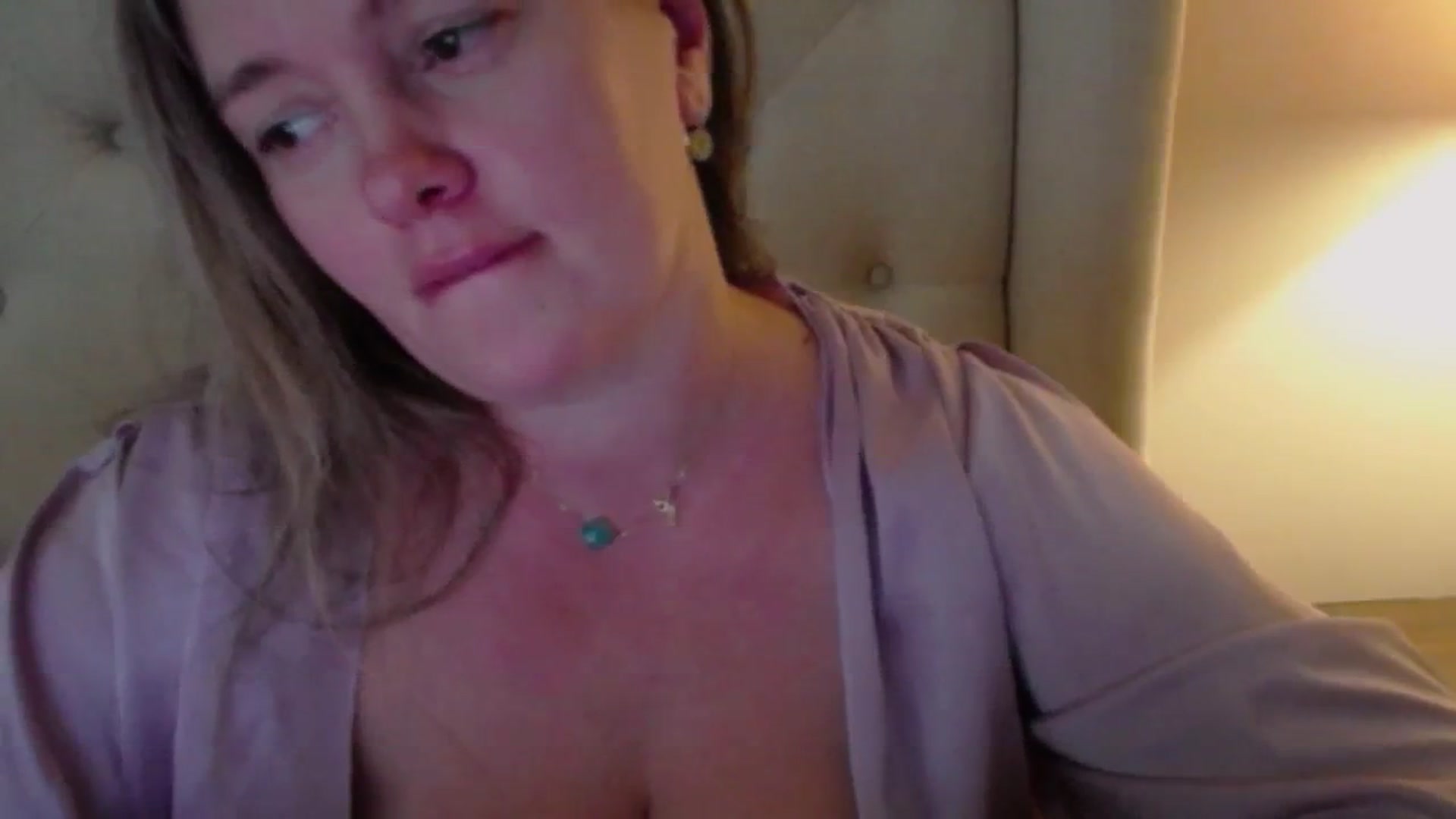 Gallery image thumbnail from J0llye's myfreecams stream on, 10/13/2024, 19:50 image 18 of 20