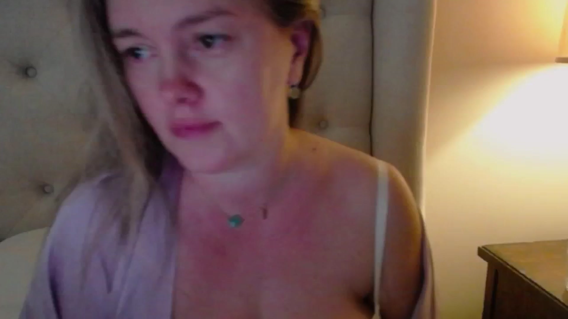 Gallery image thumbnail from J0llye's myfreecams stream on, 10/13/2024, 20:39 image 2 of 20