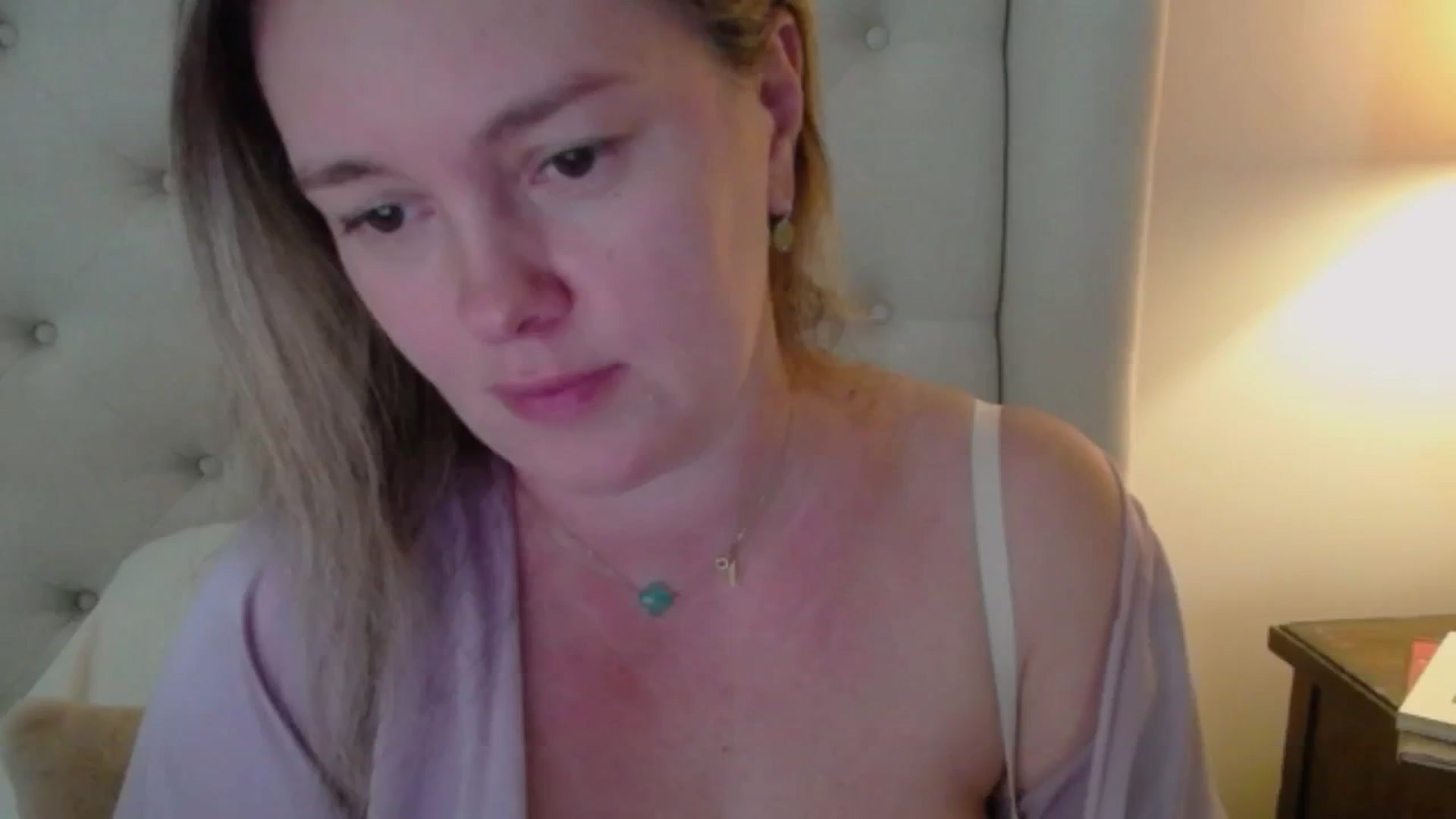 Gallery image thumbnail from J0llye's myfreecams stream on, 10/14/2024, 17:01 image 20 of 20
