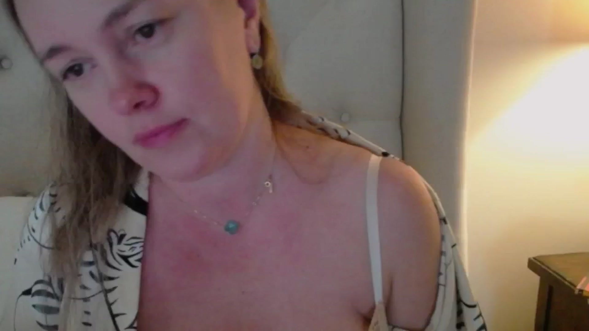 Gallery image thumbnail from J0llye's myfreecams stream on, 10/23/2024, 20:03 image 14 of 20