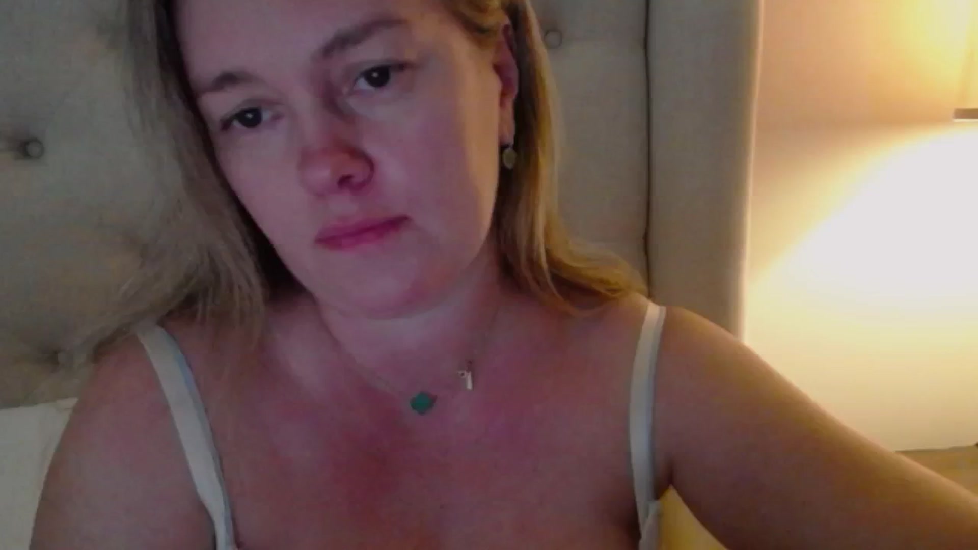 Gallery image thumbnail from J0llye's myfreecams stream on, 10/24/2024, 19:30 image 5 of 20