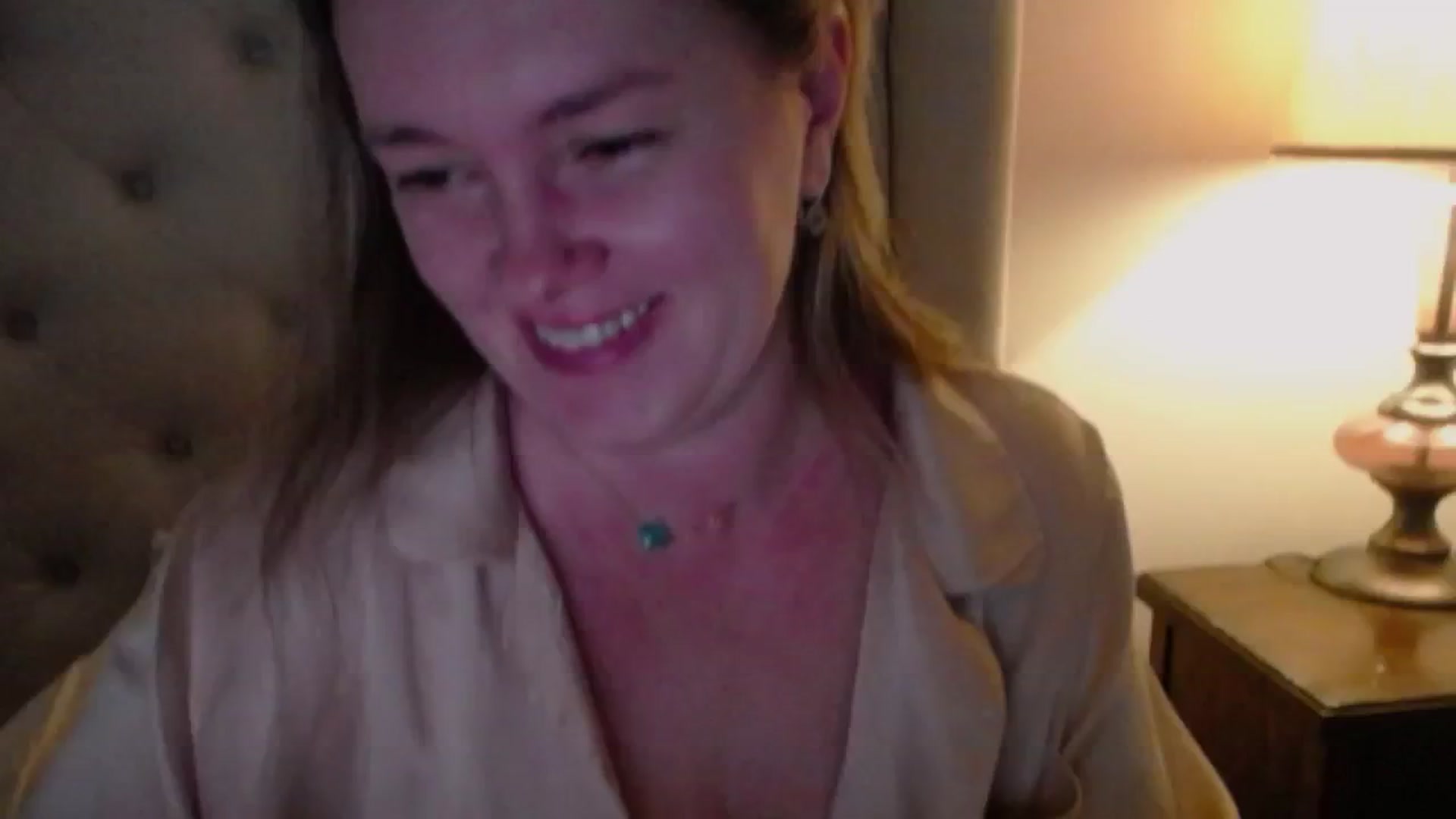 Gallery image thumbnail from J0llye's myfreecams stream on, 11/01/2024, 17:13 image 15 of 20