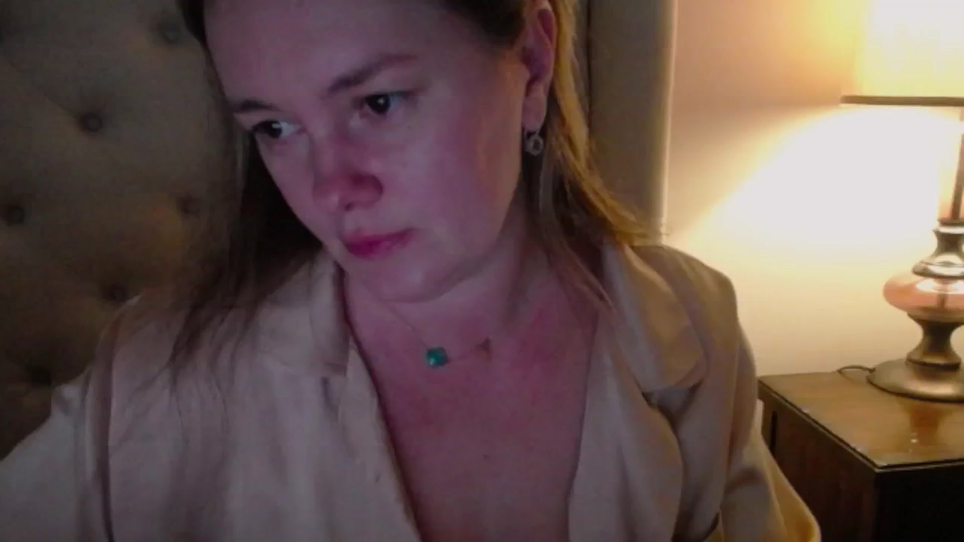 Gallery image thumbnail from J0llye's myfreecams stream on, 11/01/2024, 17:13 image 14 of 20