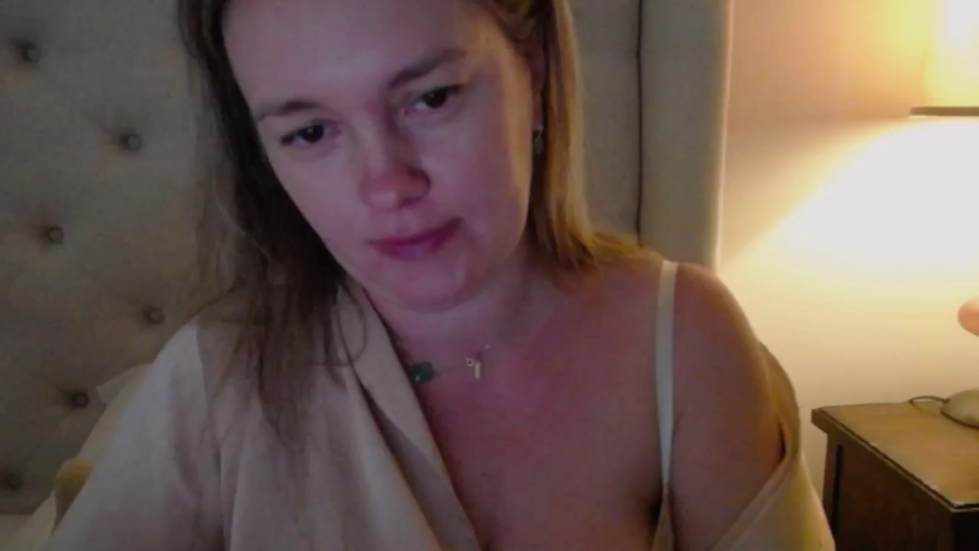 Gallery image thumbnail from J0llye's myfreecams stream on, 11/01/2024, 19:59 image 12 of 20