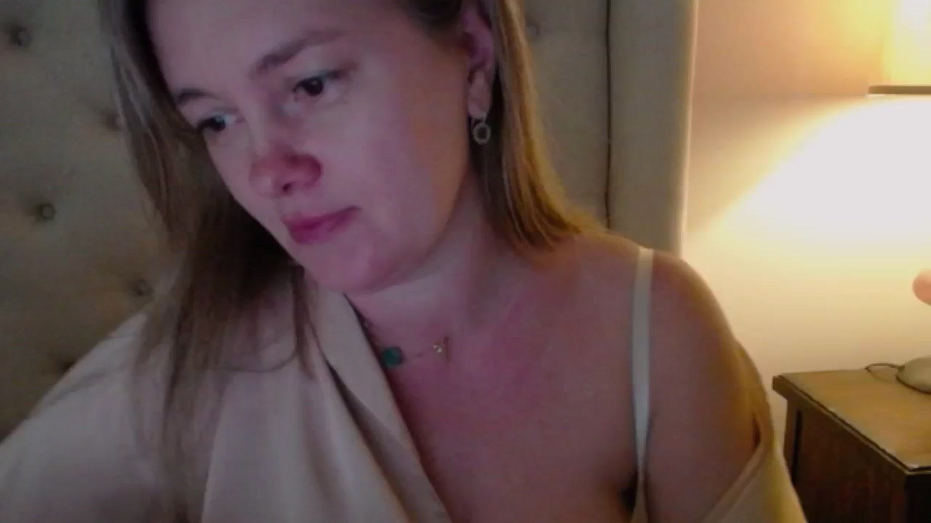 Gallery image thumbnail from J0llye's myfreecams stream on, 11/01/2024, 19:59 image 10 of 20