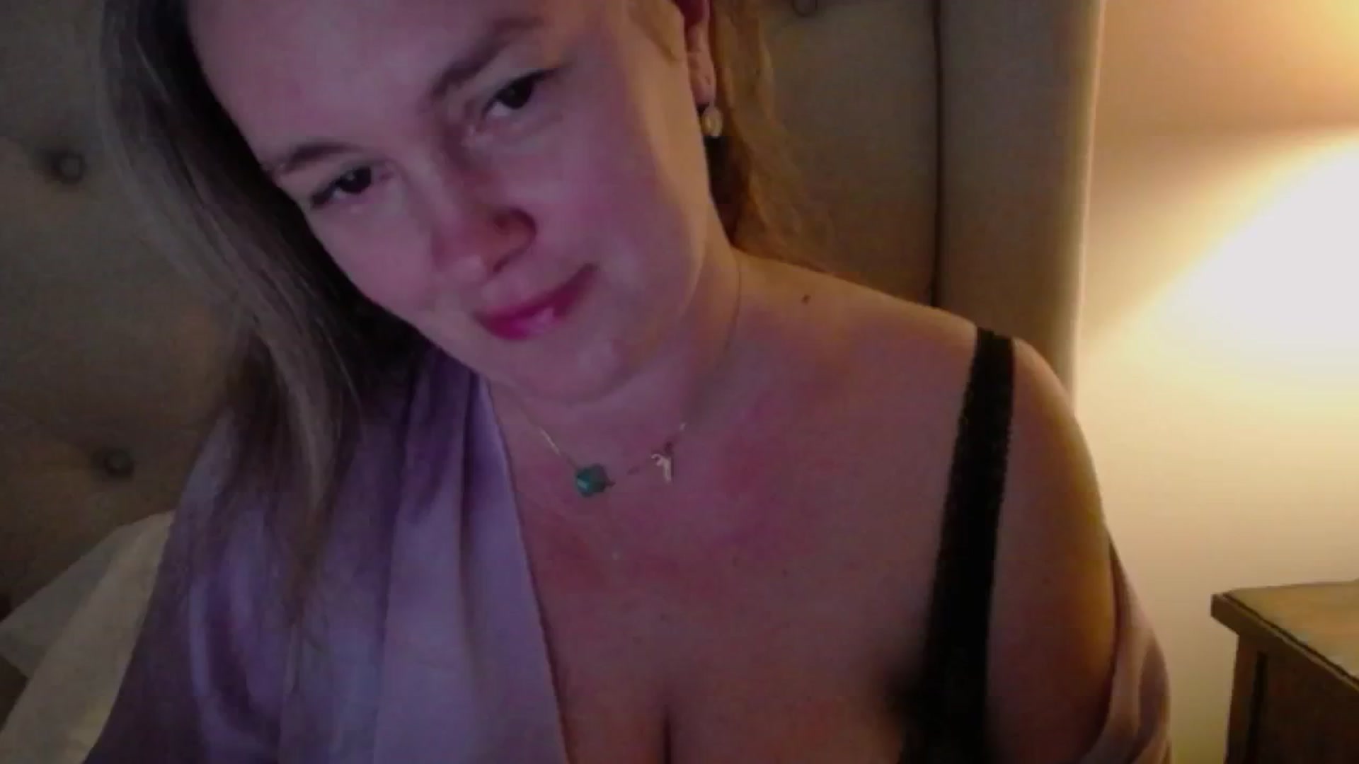 Gallery image thumbnail from J0llye's myfreecams stream on, 11/03/2024, 21:41 image 5 of 20