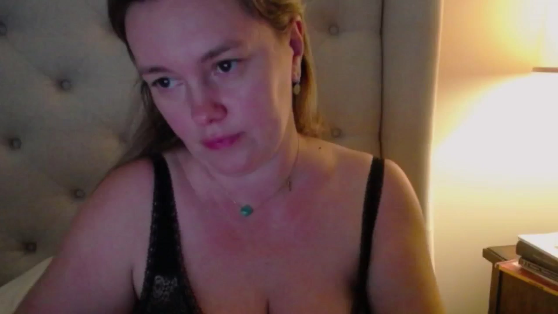 Gallery image thumbnail from J0llye's myfreecams stream on, 11/06/2024, 21:13 image 5 of 20