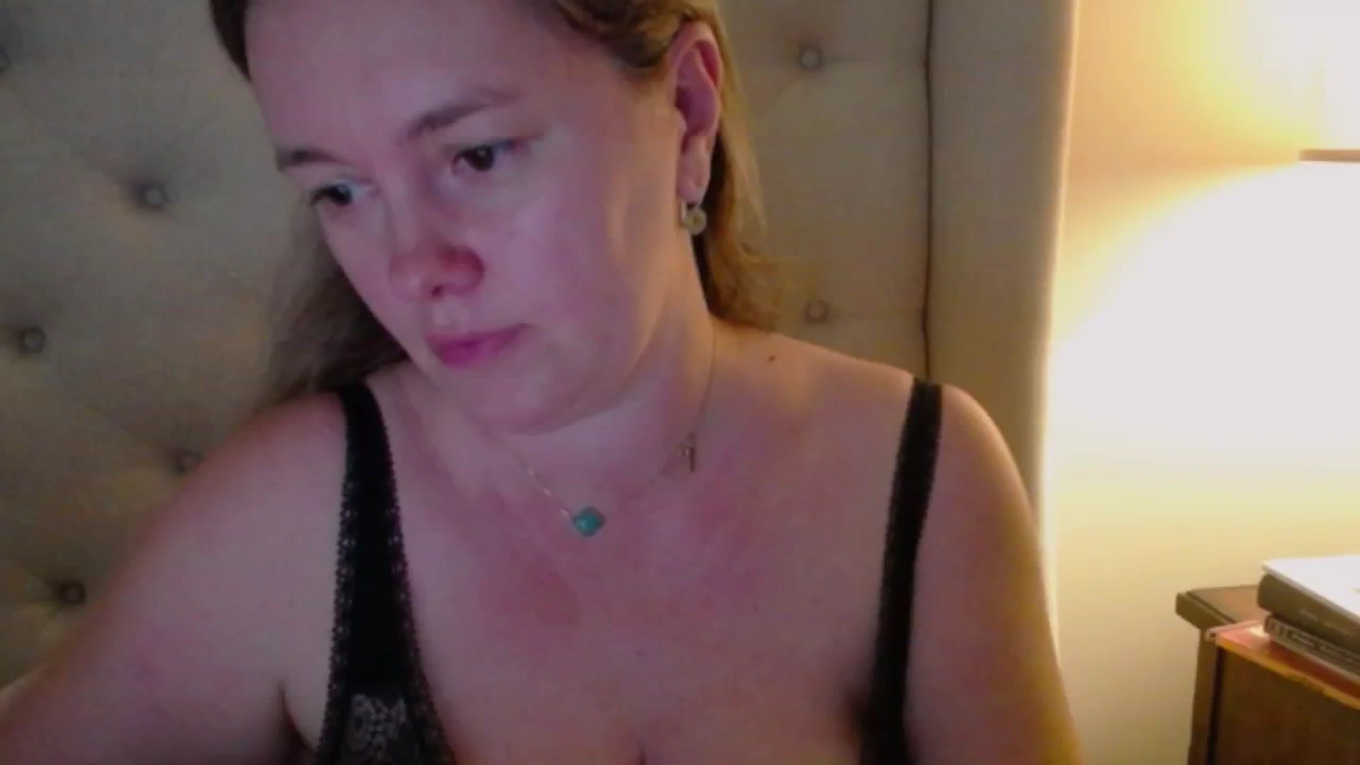 Gallery image thumbnail from J0llye's myfreecams stream on, 11/06/2024, 21:13 image 9 of 20