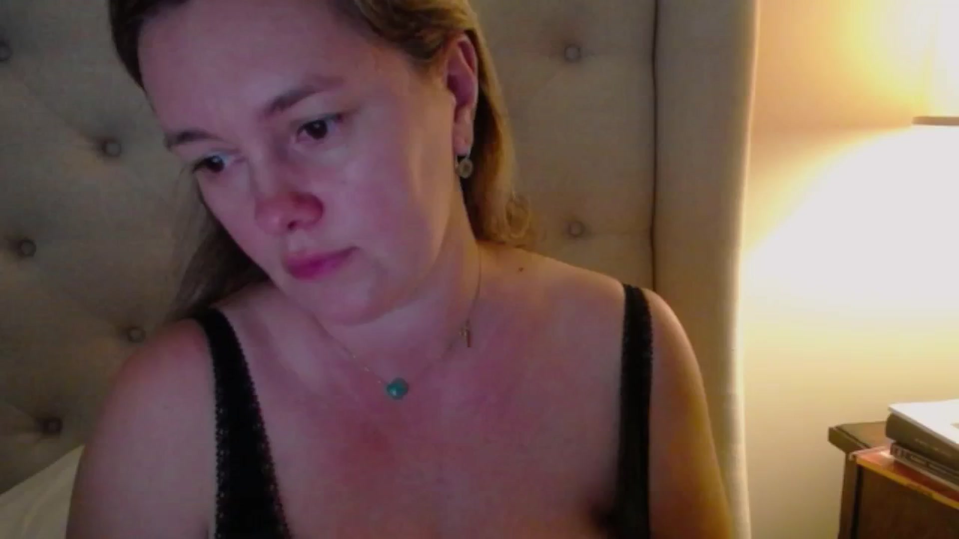 Gallery image thumbnail from J0llye's myfreecams stream on, 11/06/2024, 21:13 image 7 of 20