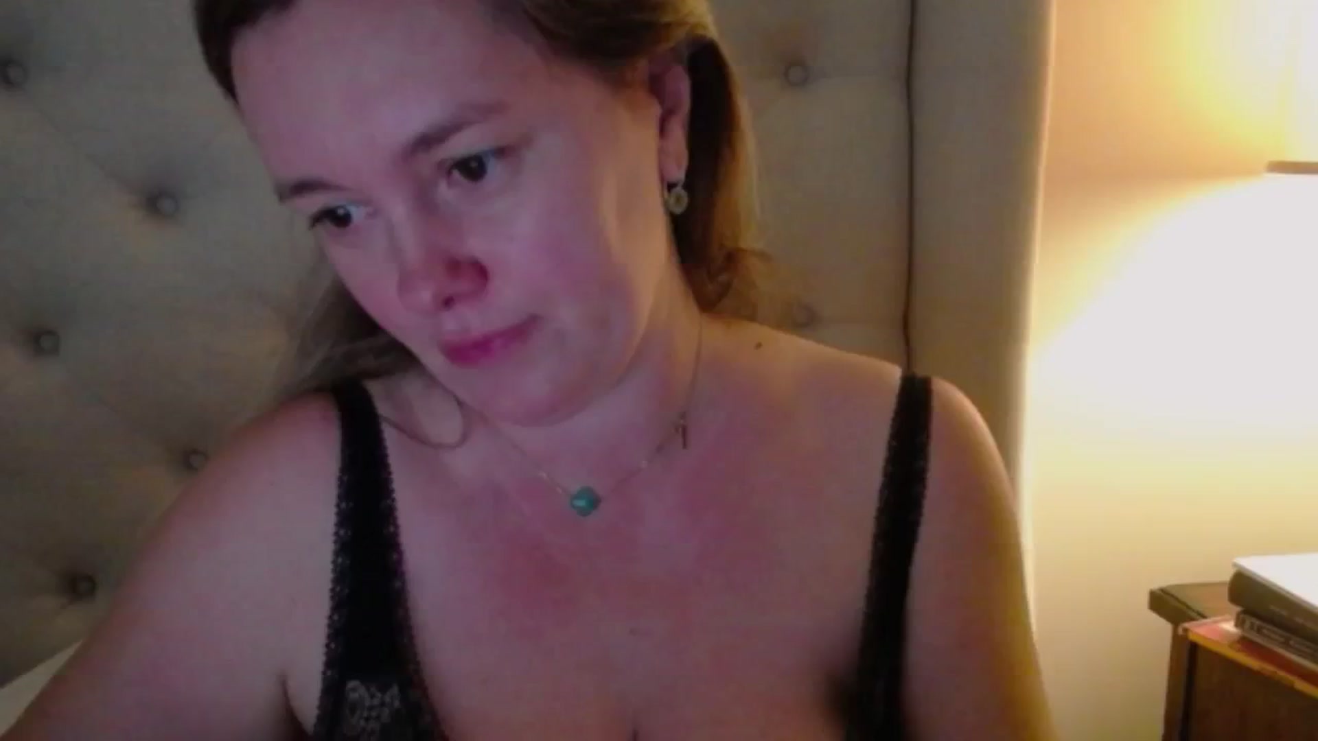 Gallery image thumbnail from J0llye's myfreecams stream on, 11/06/2024, 21:13 image 1 of 20