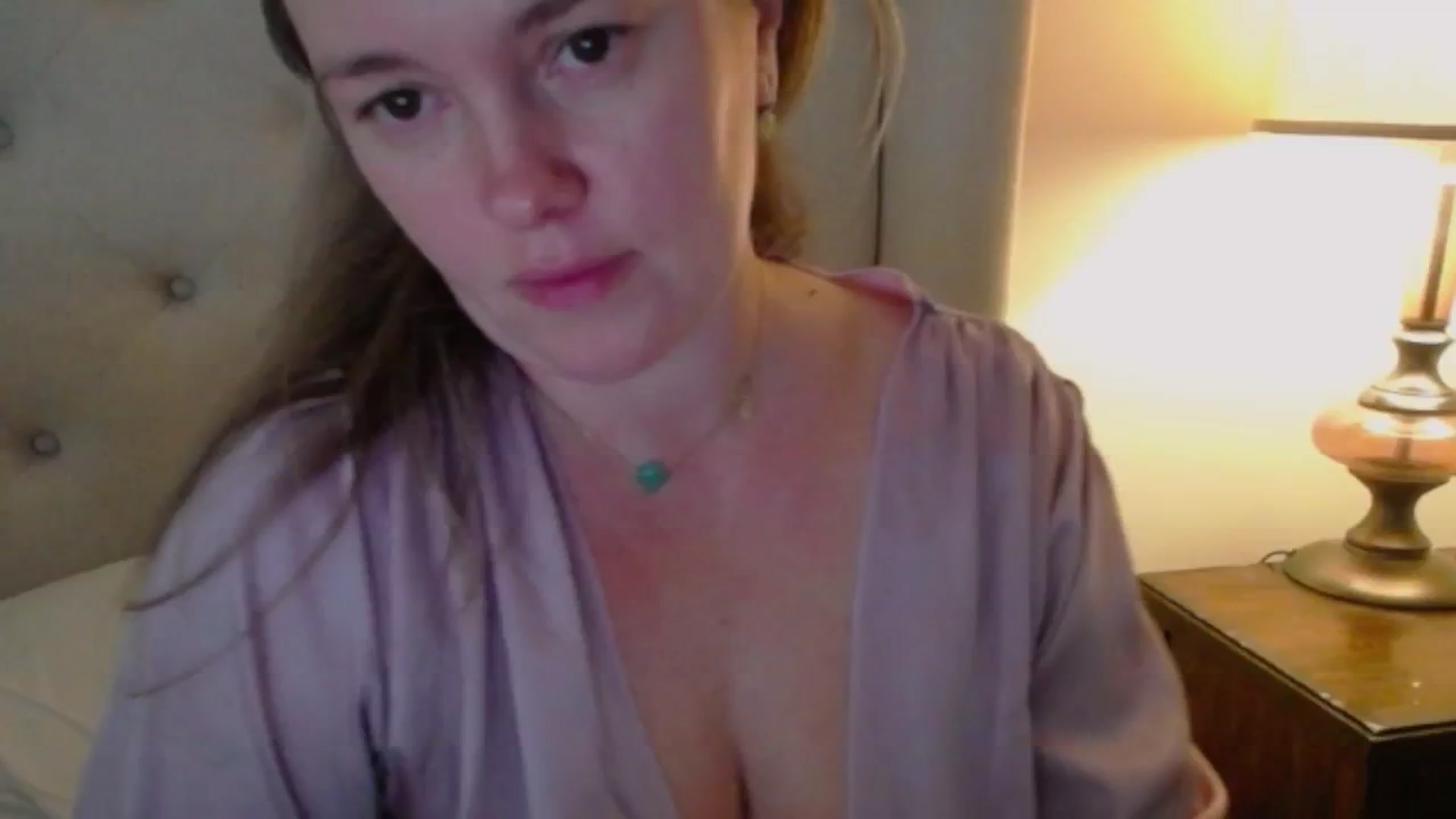 Gallery image thumbnail from J0llye's myfreecams stream on, 11/07/2024, 20:46 image 16 of 20