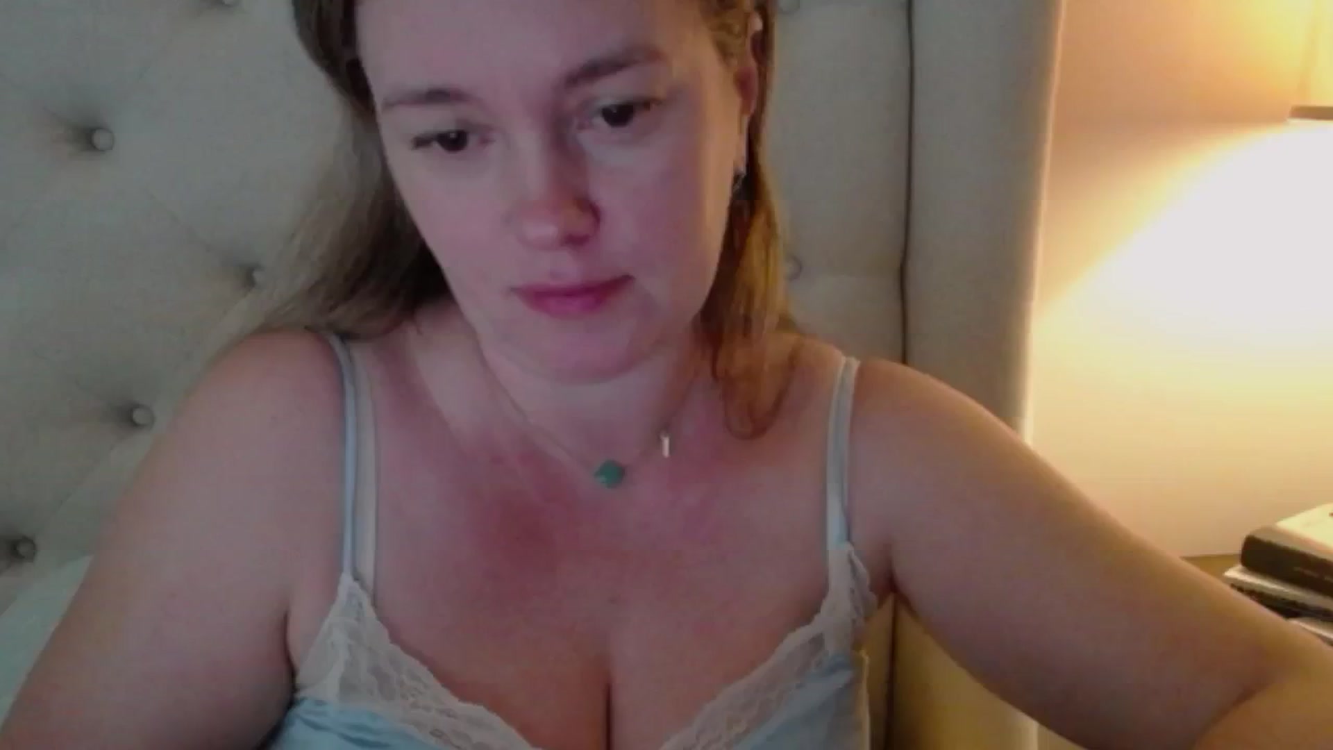 Gallery image thumbnail from J0llye's myfreecams stream on, 11/08/2024, 18:02 image 3 of 20