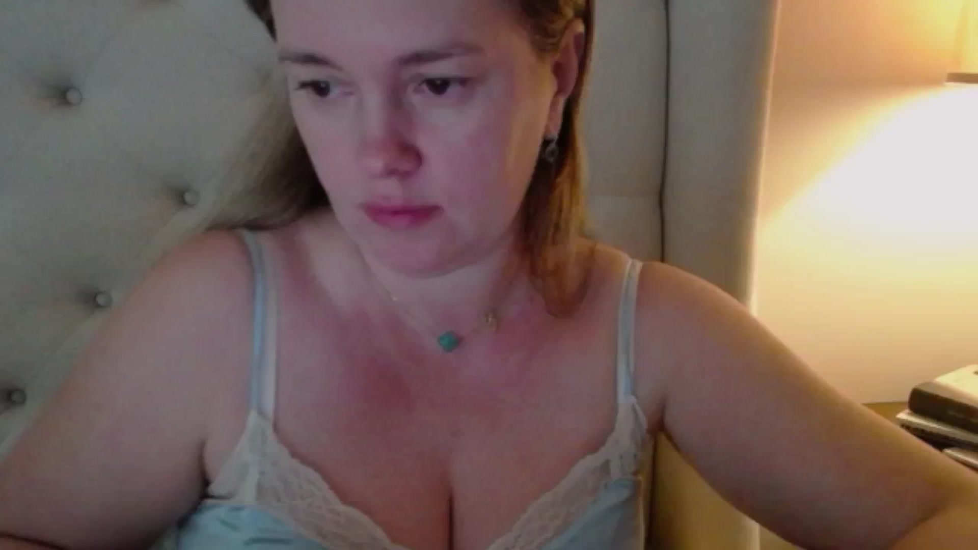 Gallery image thumbnail from J0llye's myfreecams stream on, 11/08/2024, 18:02 image 2 of 20
