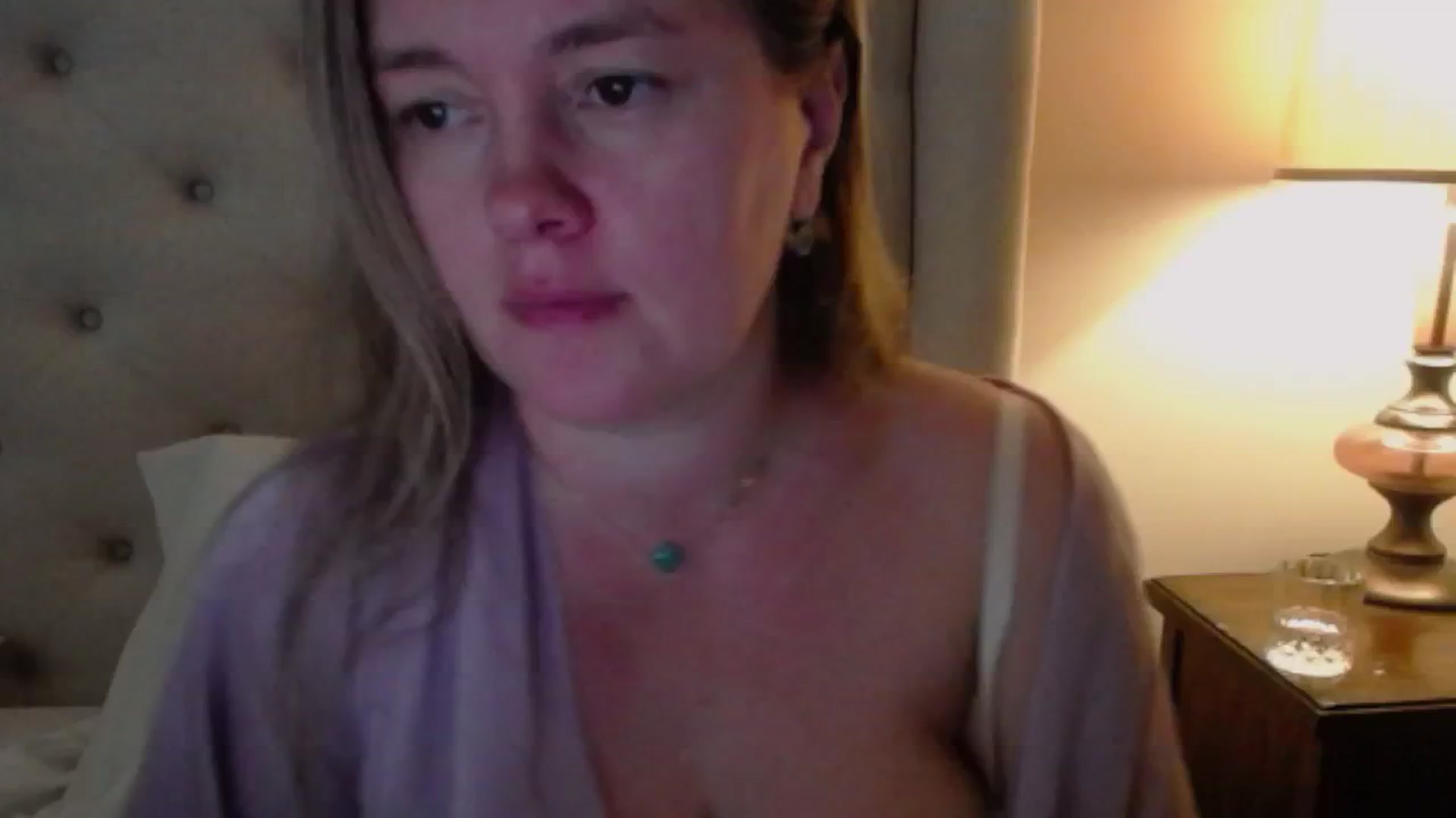 Gallery image thumbnail from J0llye's myfreecams stream on, 11/11/2024, 17:45 image 7 of 20