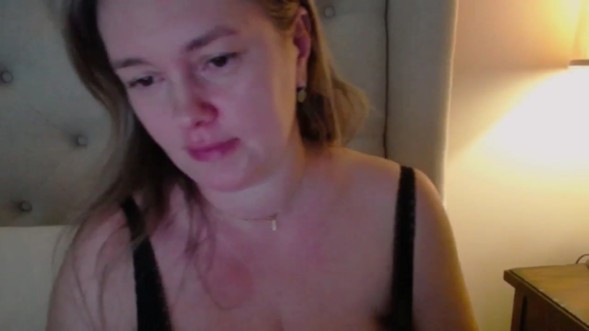 Gallery image thumbnail from J0llye's myfreecams stream on, 11/12/2024, 17:27 image 16 of 20
