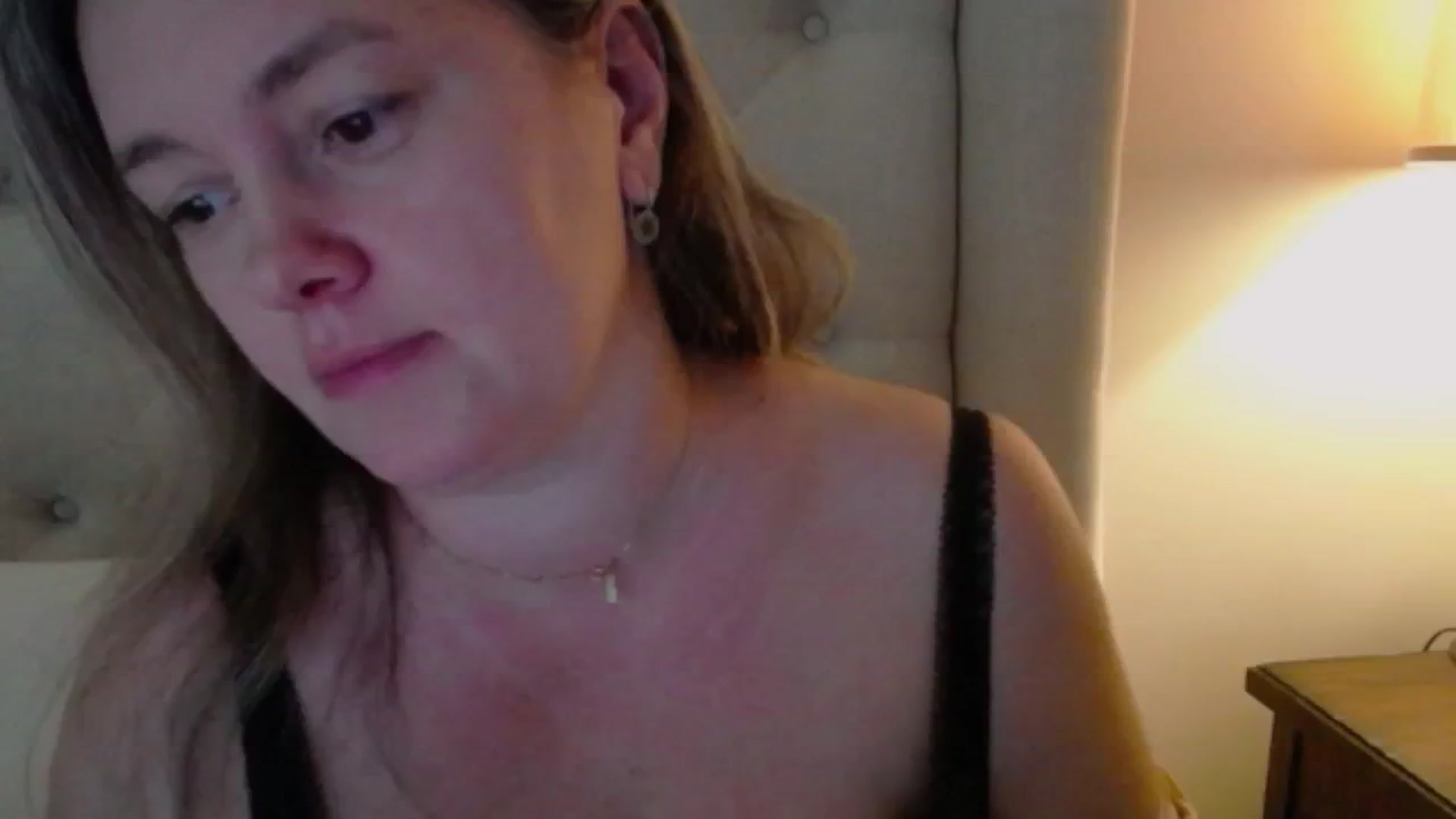 Gallery image thumbnail from J0llye's myfreecams stream on, 11/12/2024, 17:27 image 12 of 20