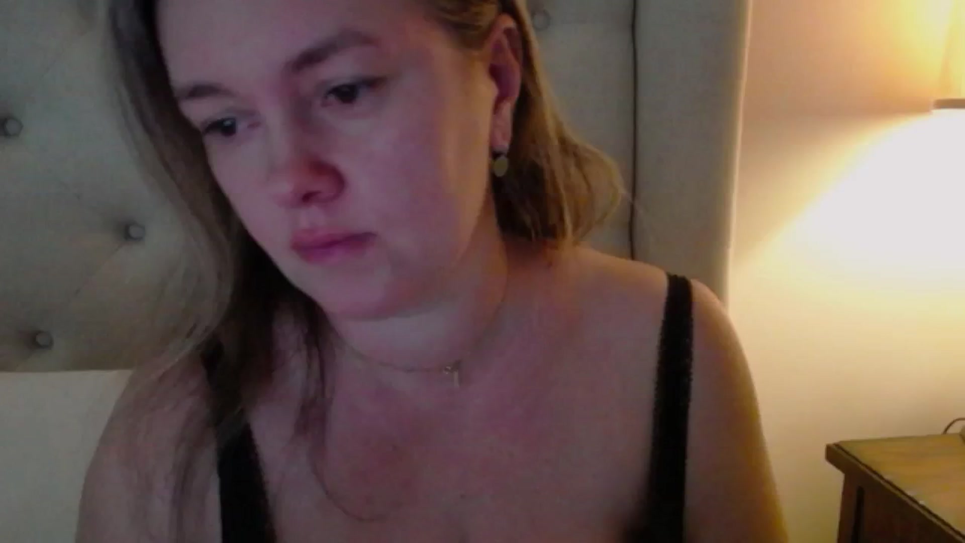 Gallery image thumbnail from J0llye's myfreecams stream on, 11/12/2024, 17:27 image 13 of 20