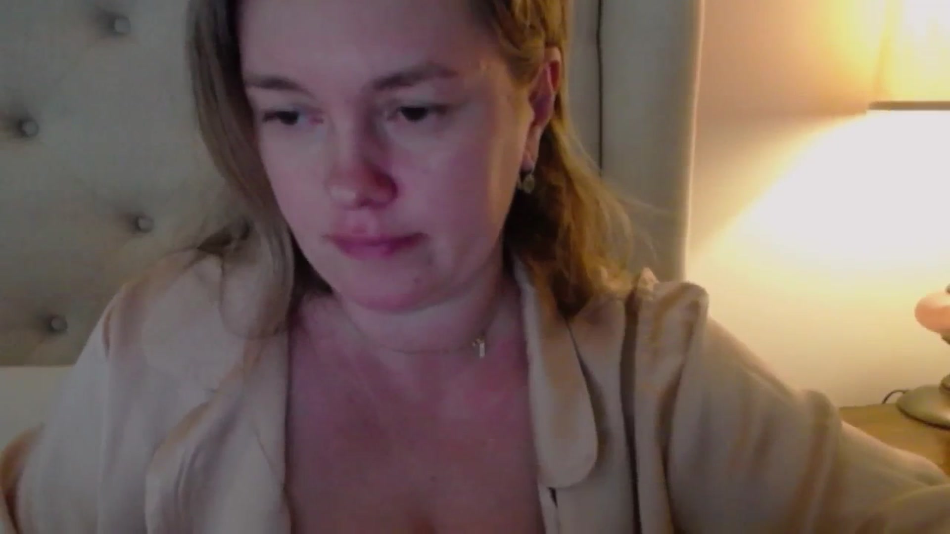 Gallery image thumbnail from J0llye's myfreecams stream on, 11/12/2024, 20:35 image 4 of 20