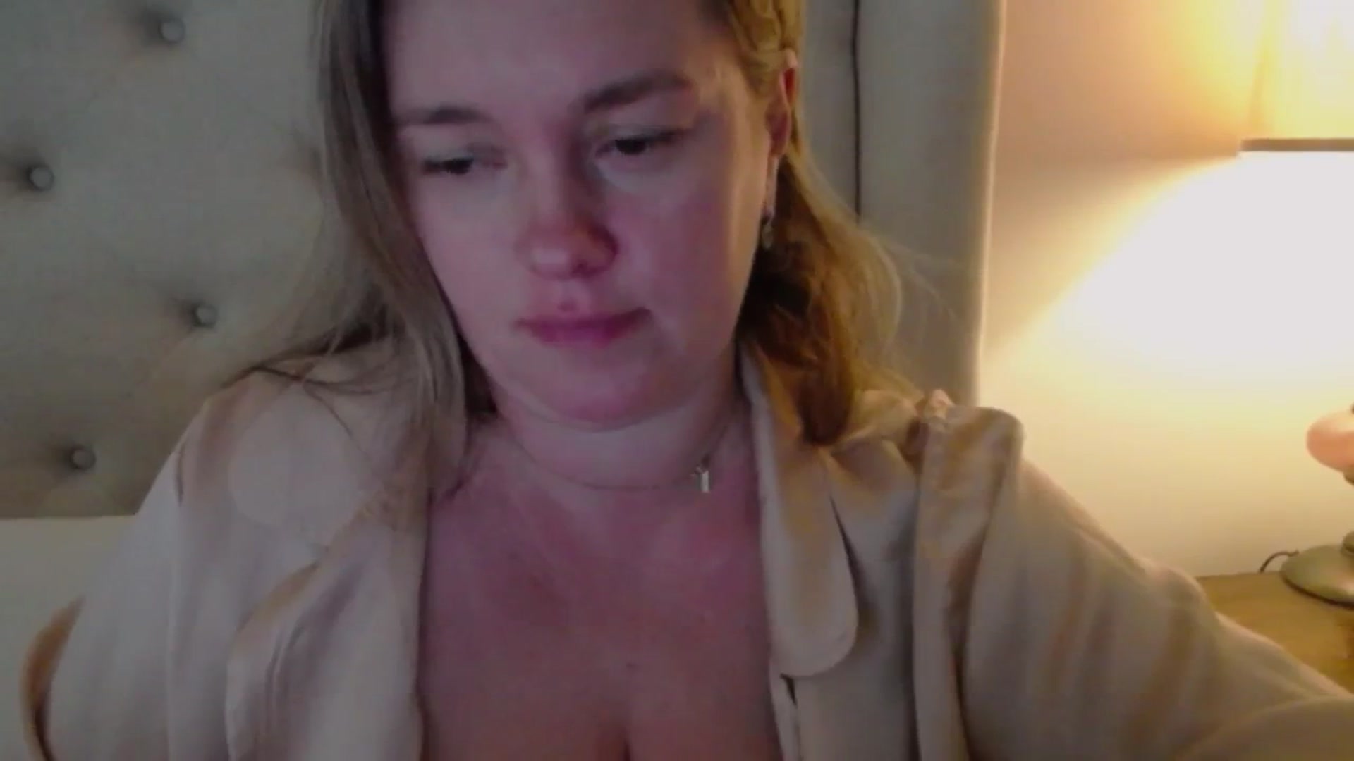 Gallery image thumbnail from J0llye's myfreecams stream on, 11/12/2024, 20:35 image 6 of 20