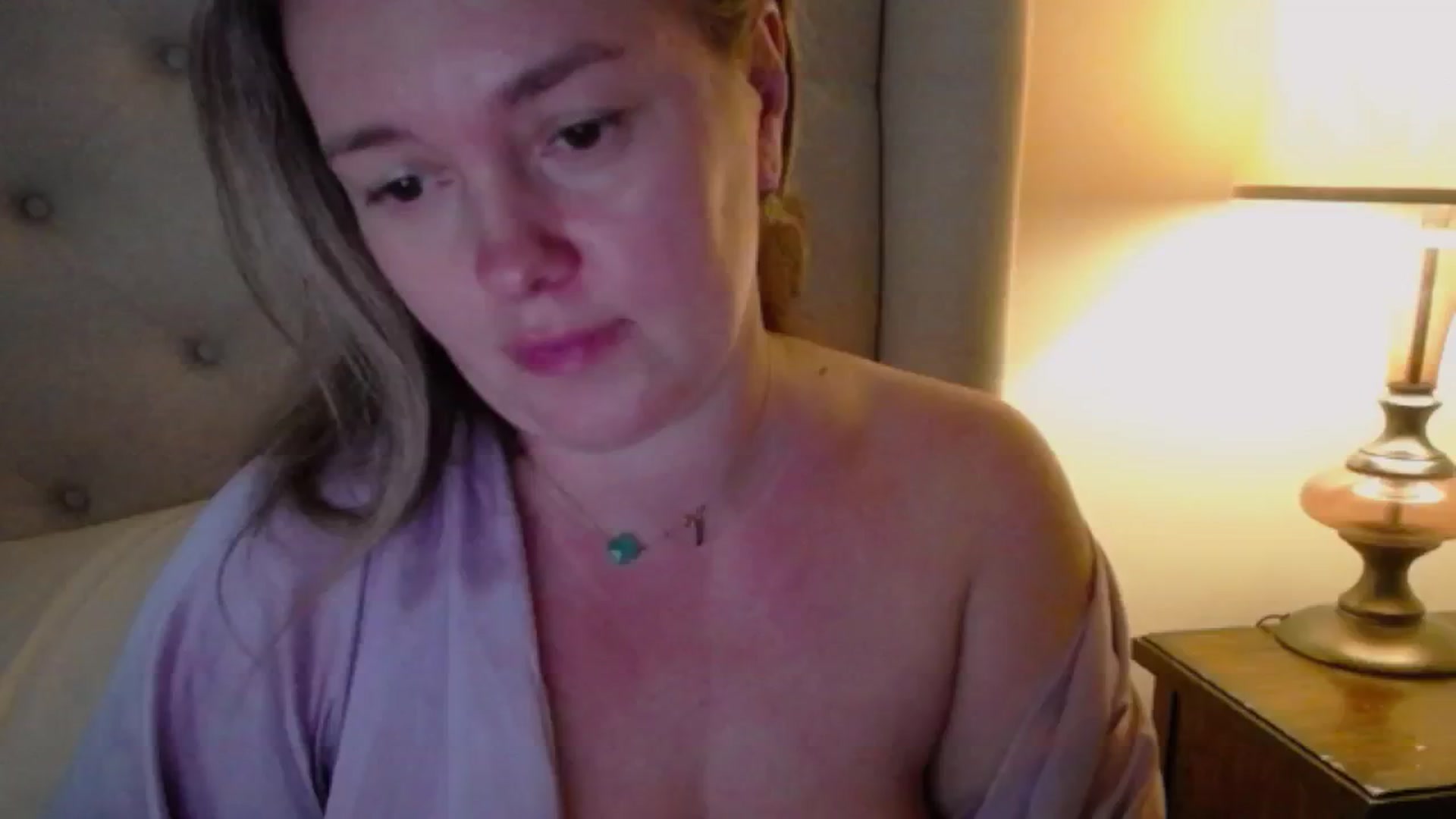 Gallery image thumbnail from J0llye's myfreecams stream on, 11/14/2024, 20:39 image 16 of 20