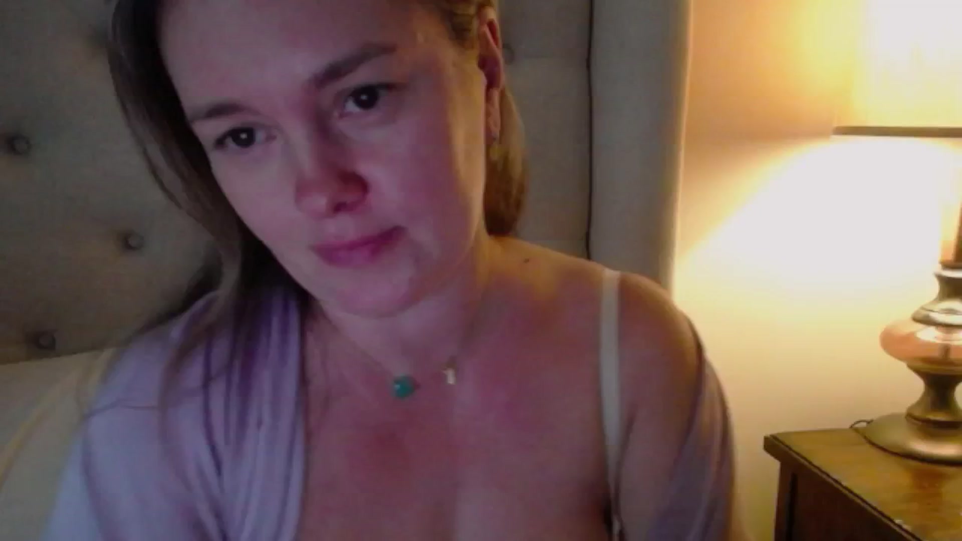 Gallery image thumbnail from J0llye's myfreecams stream on, 11/14/2024, 20:39 image 1 of 20