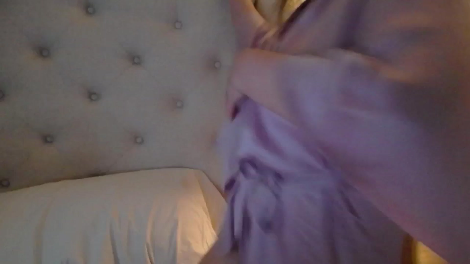 Gallery image thumbnail from J0llye's myfreecams stream on, 11/14/2024, 20:39 image 20 of 20
