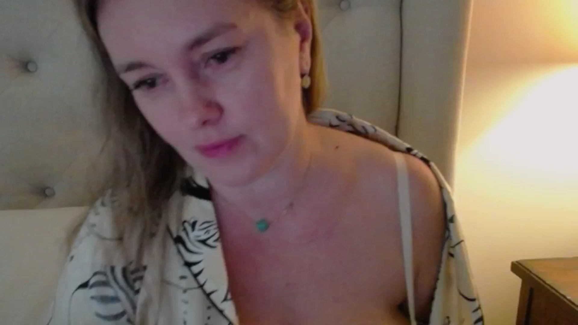 Gallery image thumbnail from J0llye's myfreecams stream on, 11/15/2024, 16:53 image 18 of 20