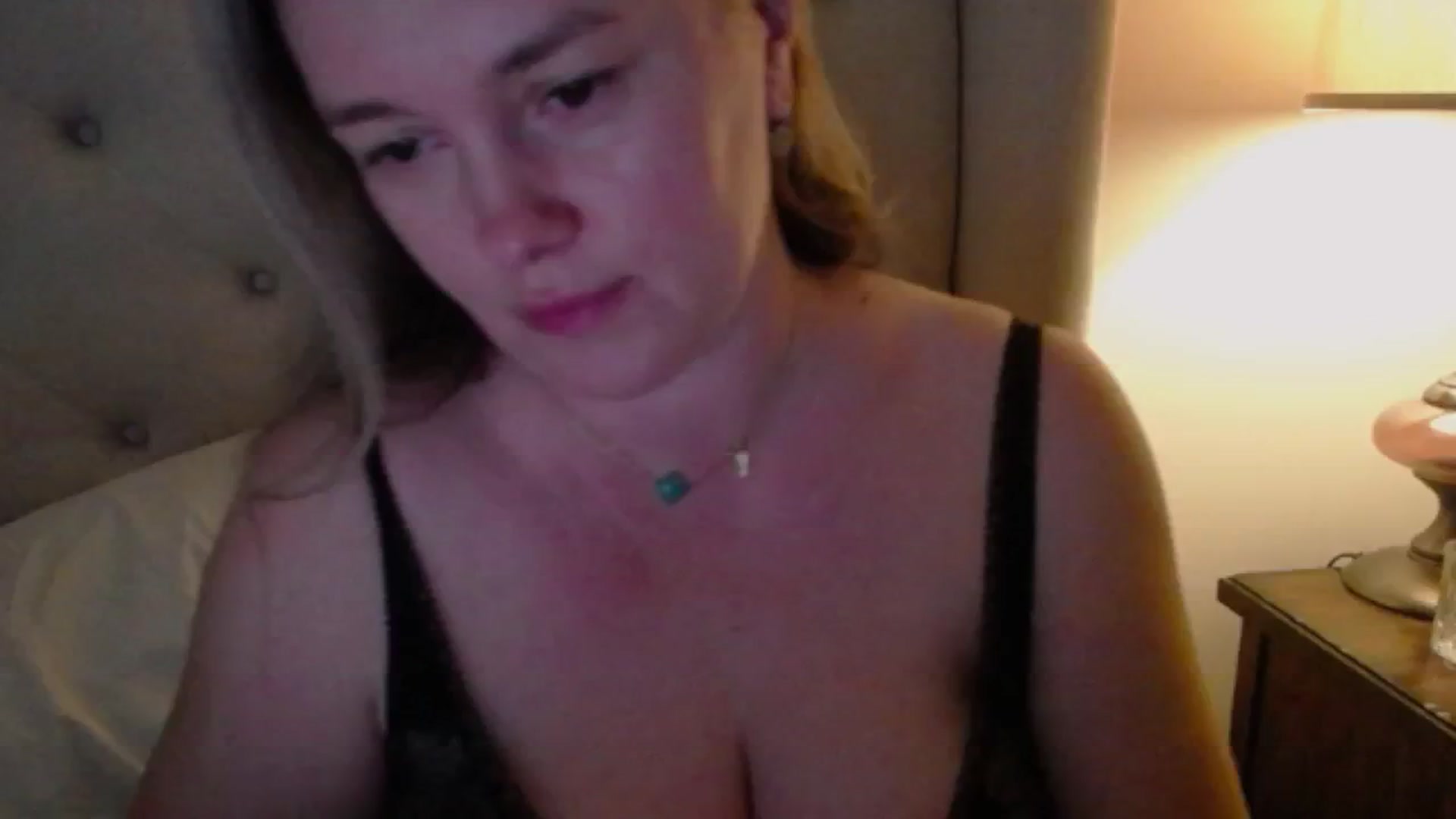 Gallery image thumbnail from J0llye's myfreecams stream on, 11/17/2024, 21:26 image 9 of 20