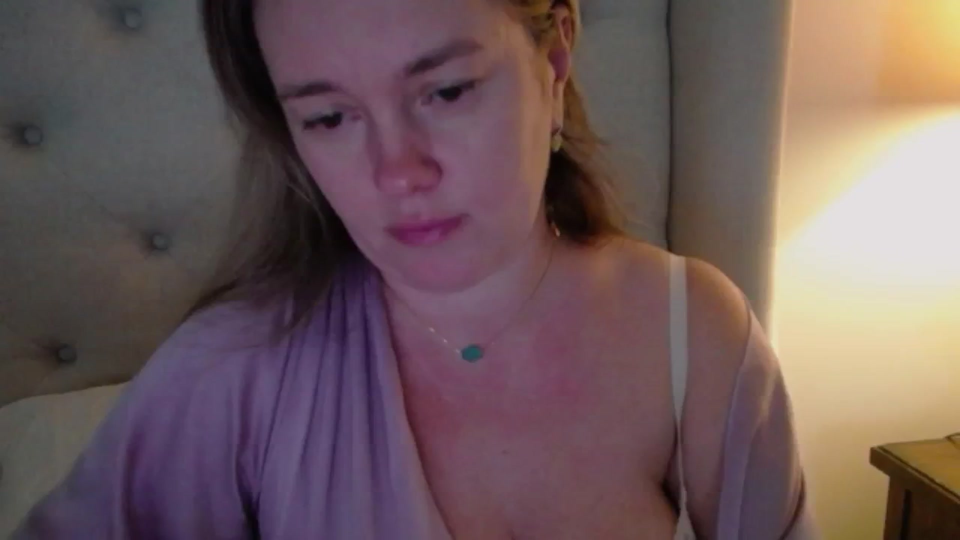 Gallery image thumbnail from J0llye's myfreecams stream on, 11/20/2024, 17:52 image 11 of 20