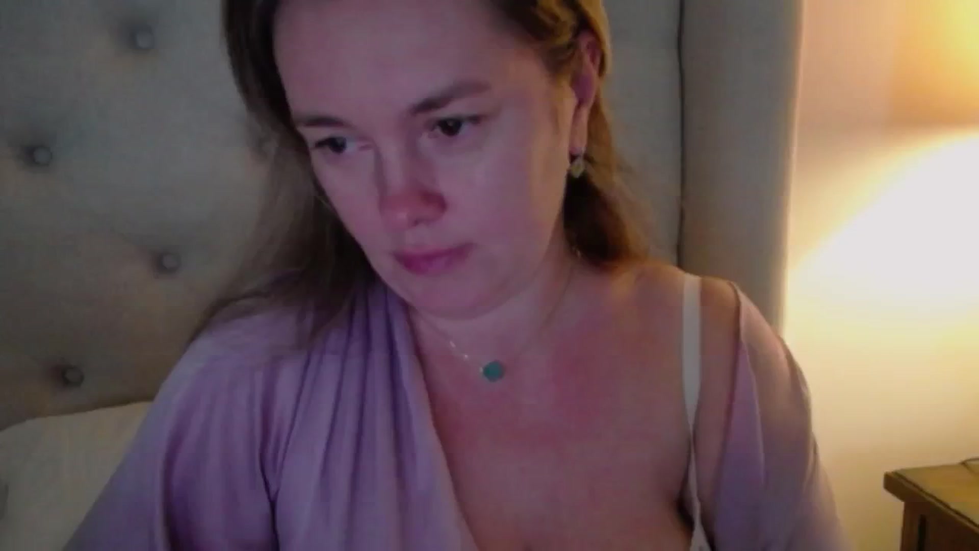 Gallery image thumbnail from J0llye's myfreecams stream on, 11/20/2024, 17:52 image 12 of 20