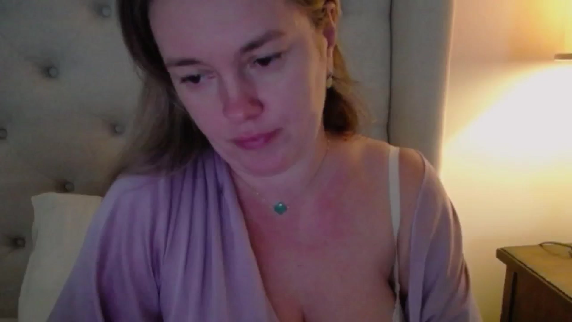 Gallery image thumbnail from J0llye's myfreecams stream on, 11/20/2024, 17:52 image 6 of 20