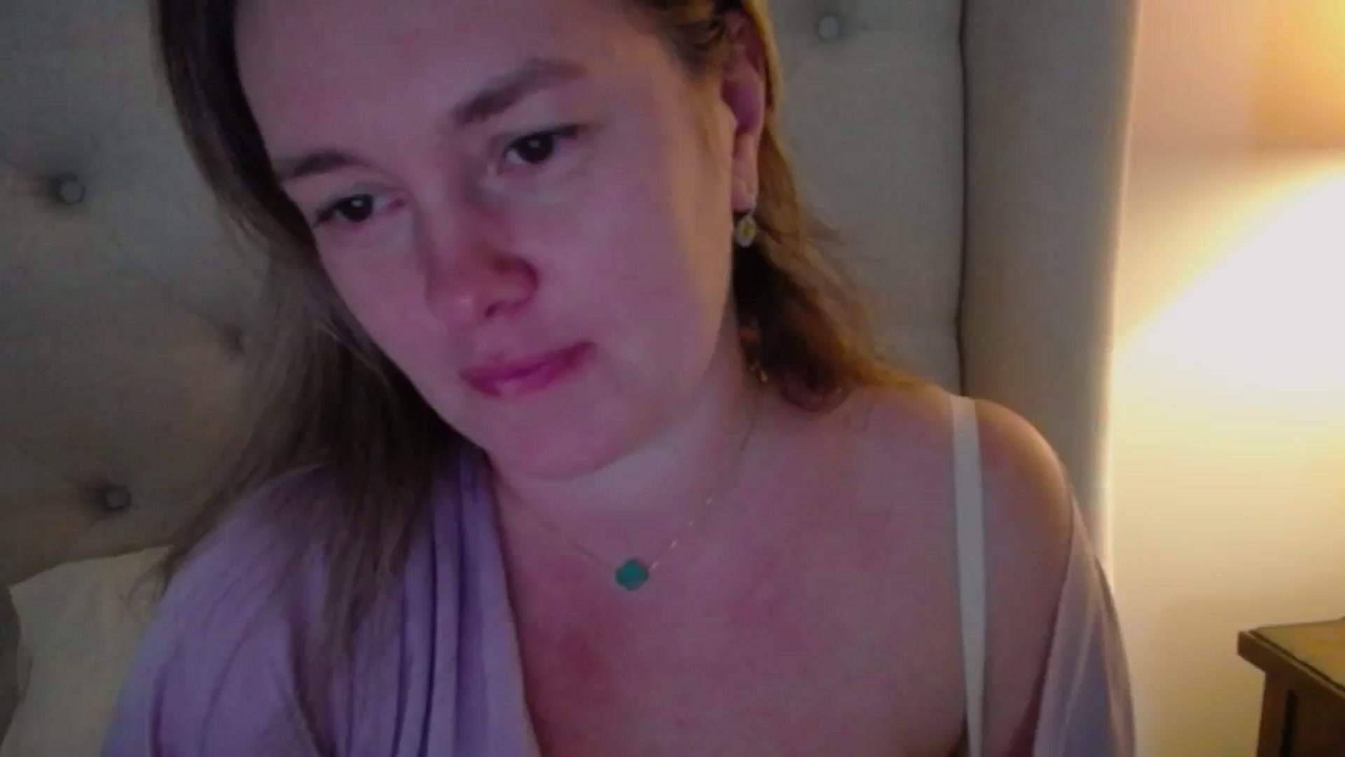 Gallery image thumbnail from J0llye's myfreecams stream on, 11/20/2024, 17:52 image 17 of 20