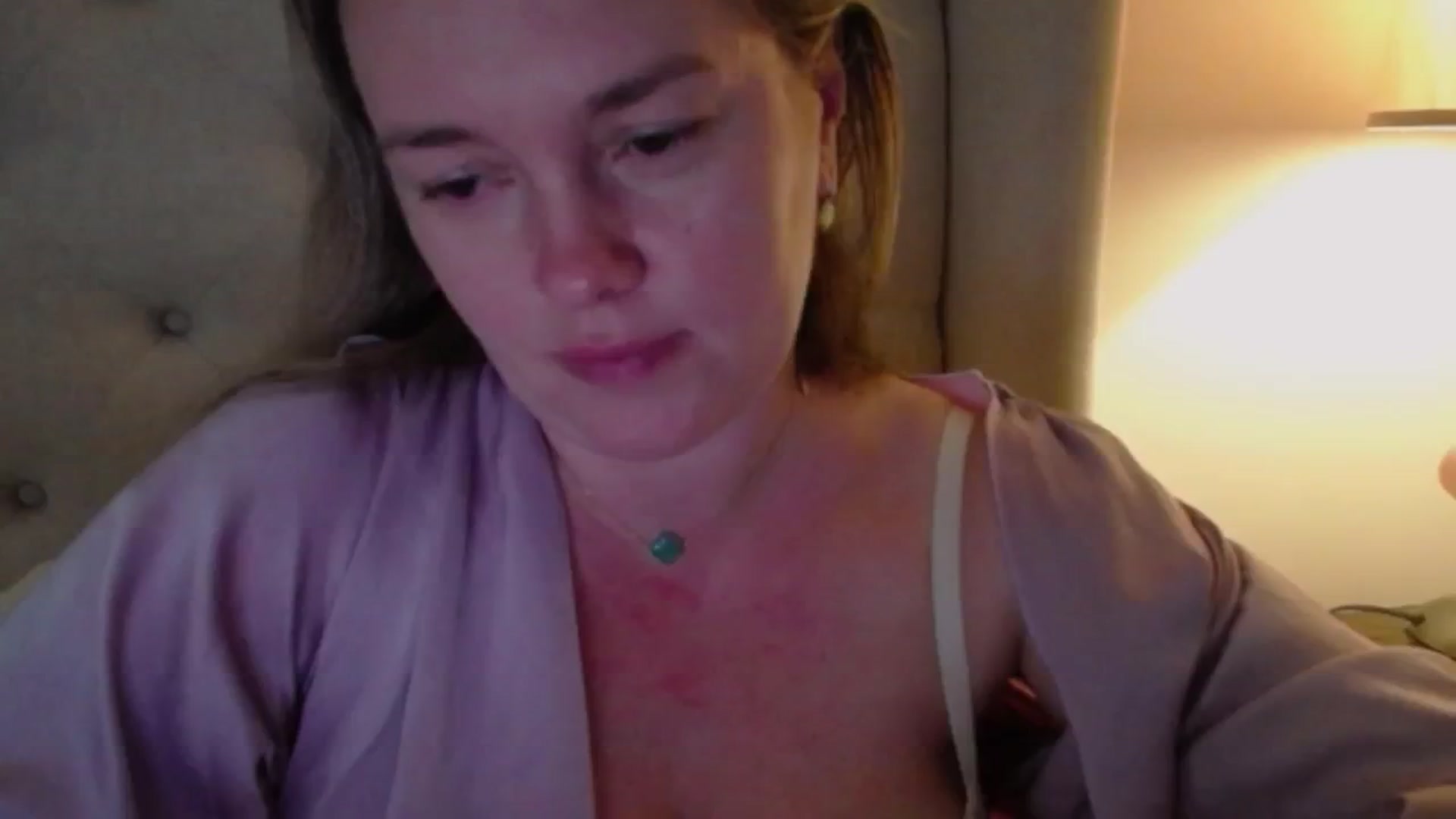 Gallery image thumbnail from J0llye's myfreecams stream on, 11/20/2024, 20:52 image 18 of 20