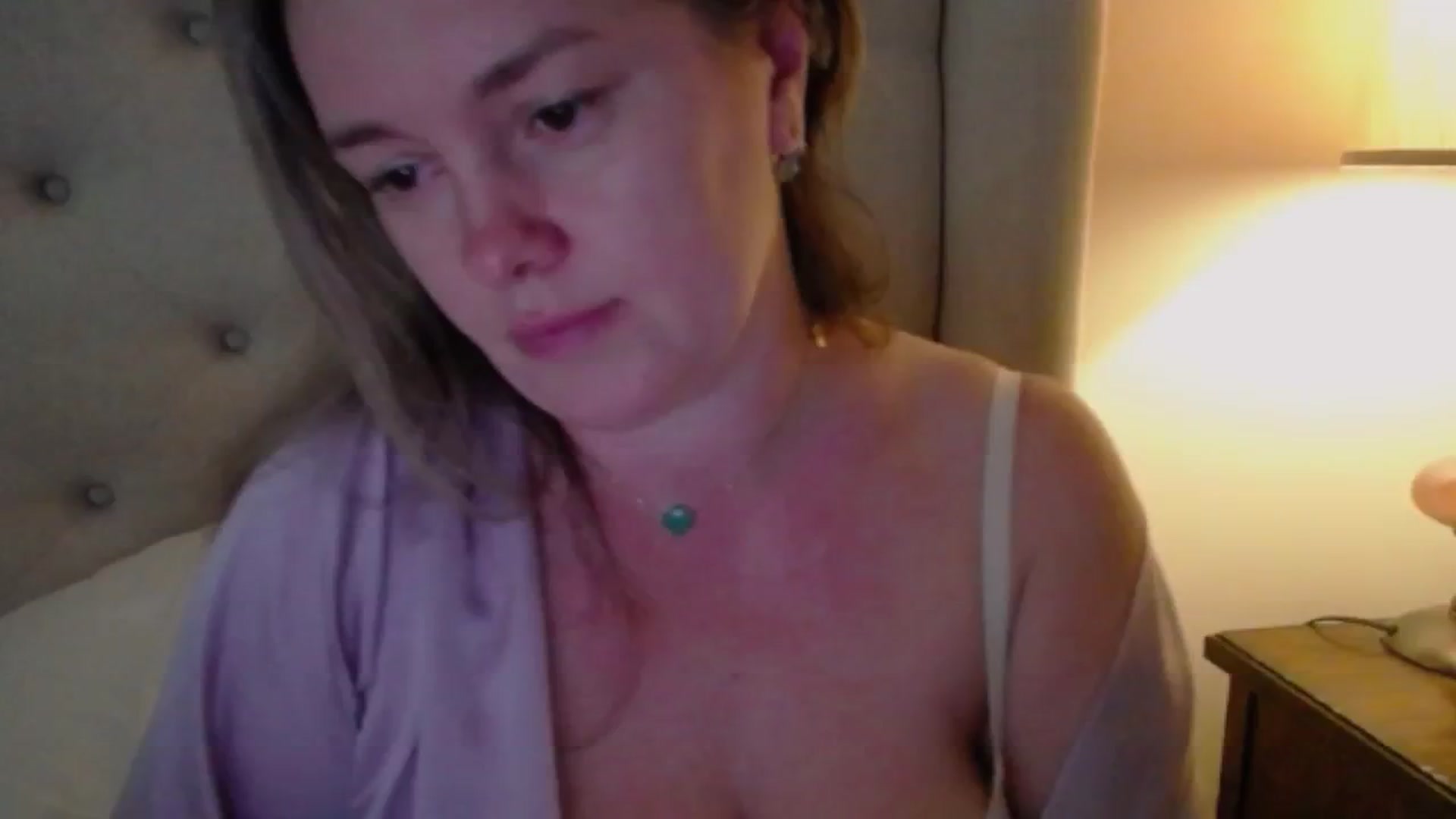 Gallery image thumbnail from J0llye's myfreecams stream on, 11/20/2024, 20:52 image 8 of 20