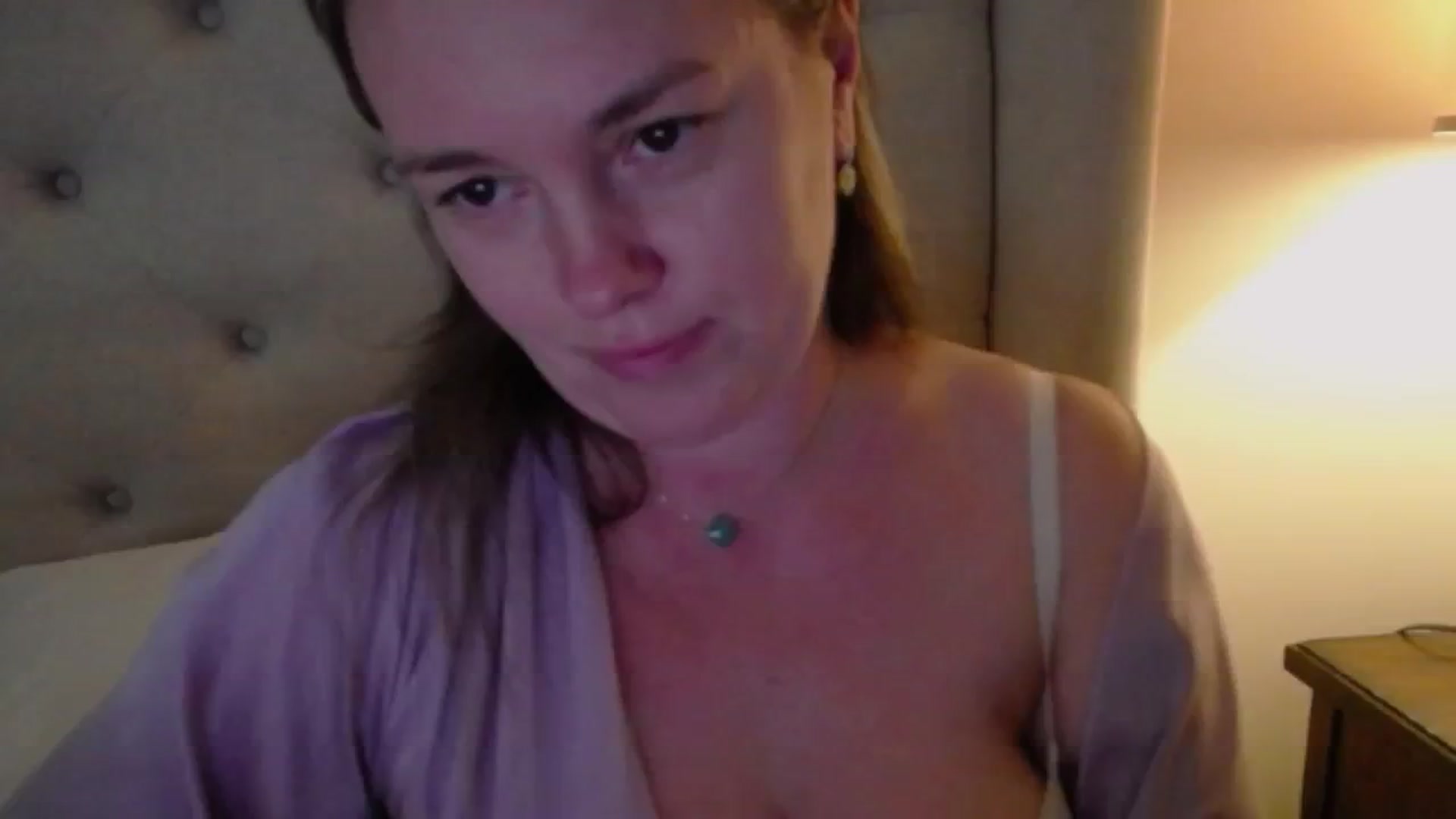 Gallery image thumbnail from J0llye's myfreecams stream on, 11/20/2024, 20:52 image 2 of 20