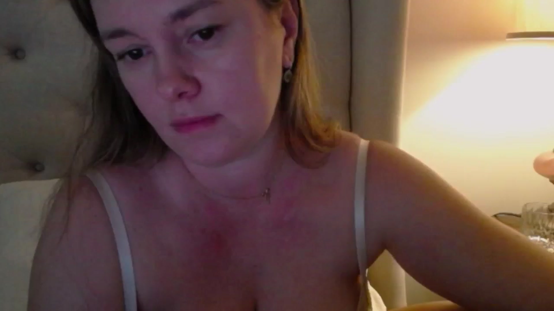 Gallery image thumbnail from J0llye's myfreecams stream on, 11/21/2024, 17:12 image 20 of 20
