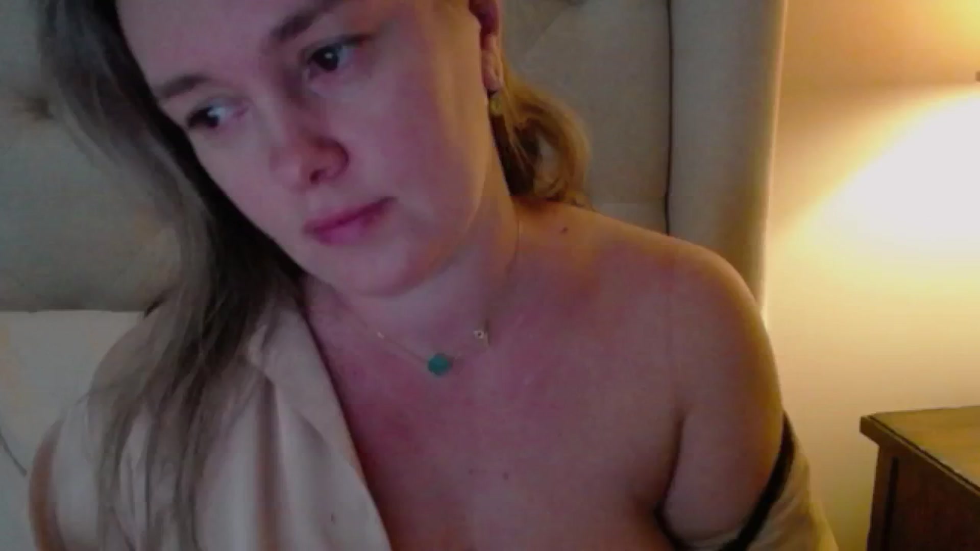Gallery image thumbnail from J0llye's myfreecams stream on, 11/30/2024, 21:32 image 8 of 20