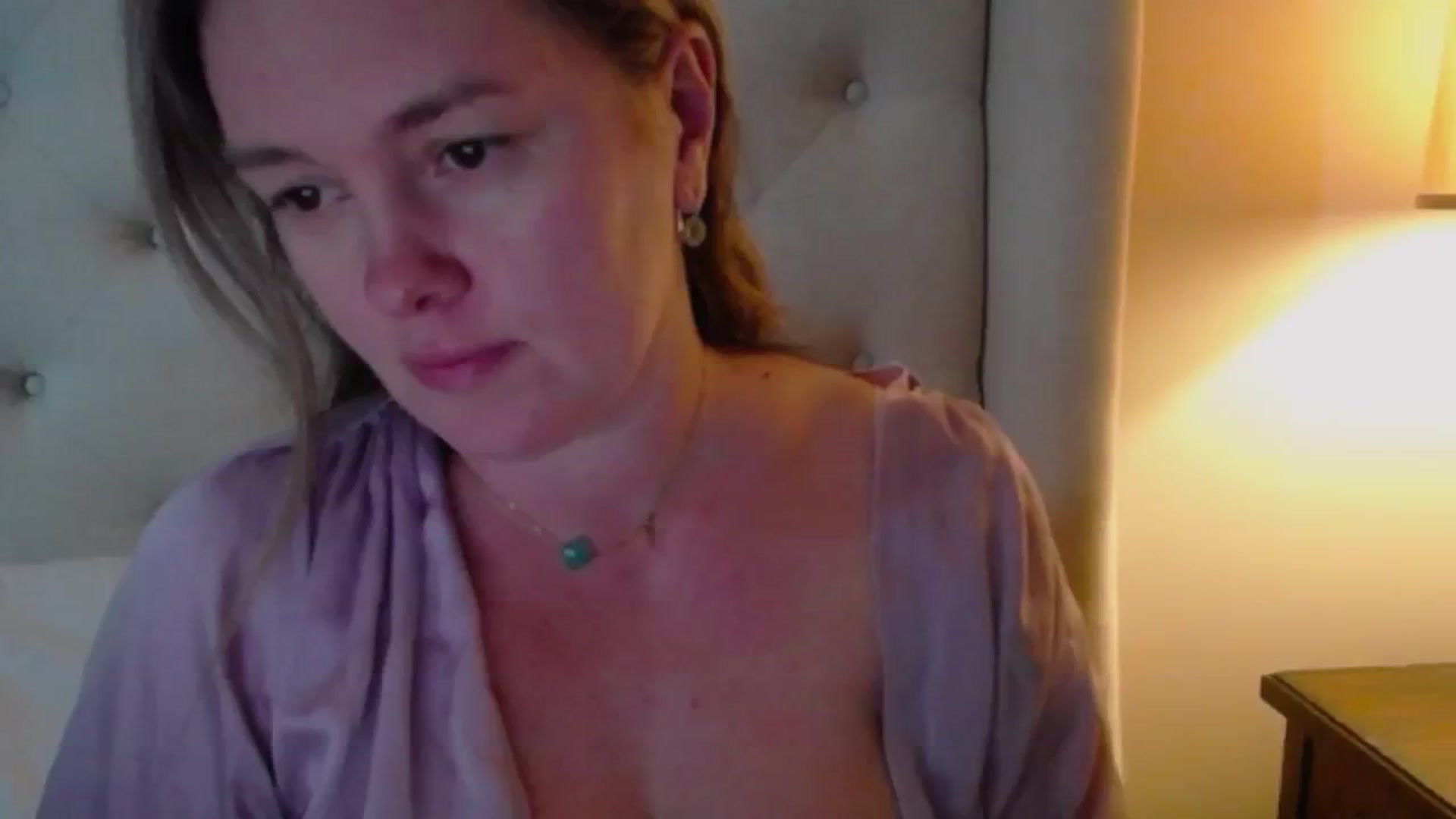 Gallery image thumbnail from J0llye's myfreecams stream on, 12/01/2024, 21:54 image 1 of 20