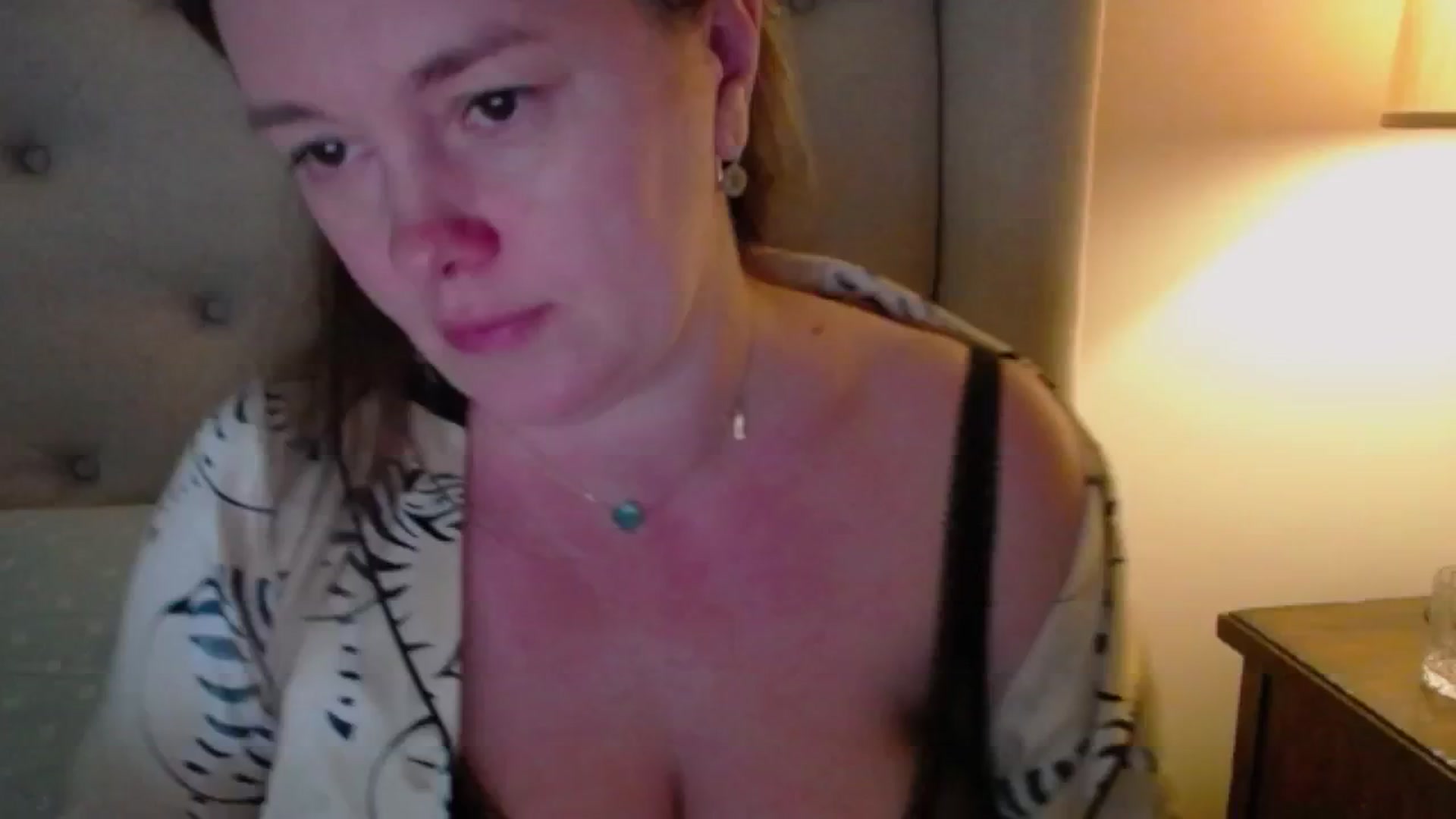 Gallery image thumbnail from J0llye's myfreecams stream on, 12/04/2024, 17:58 image 17 of 20