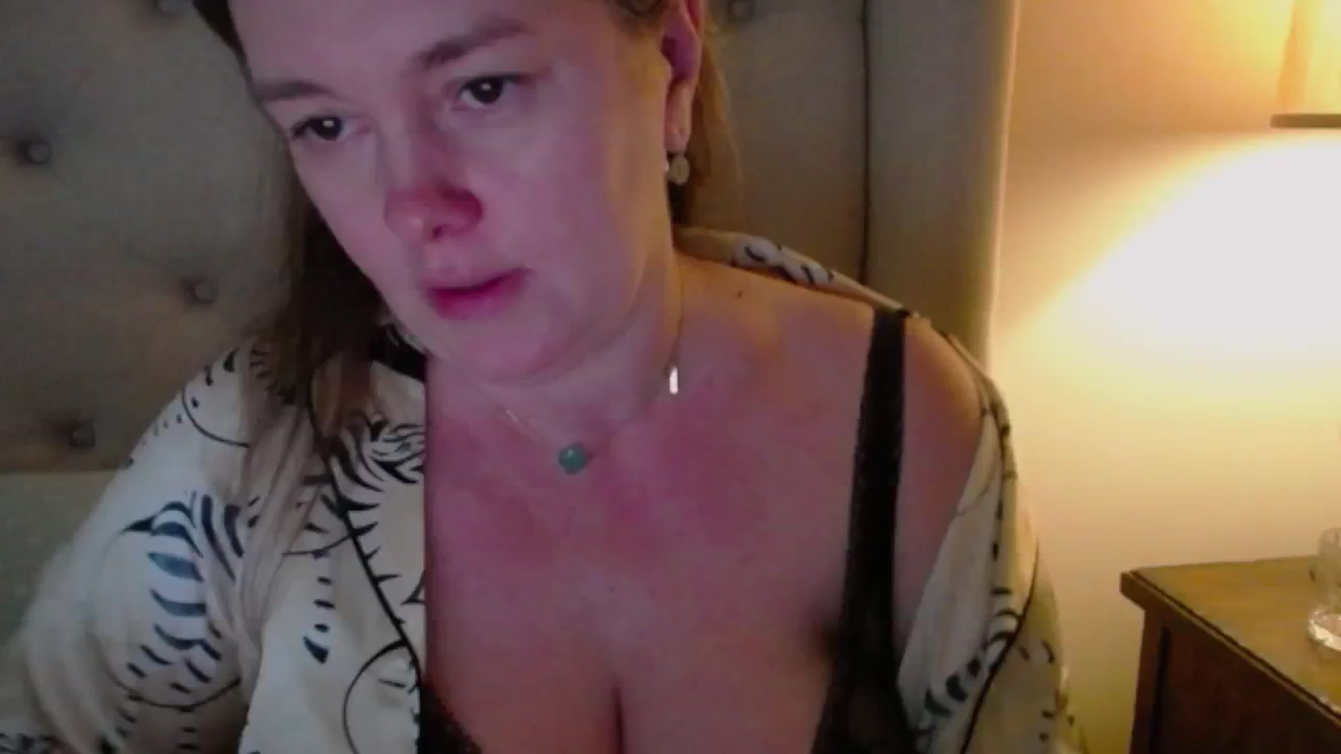 Gallery image thumbnail from J0llye's myfreecams stream on, 12/04/2024, 17:58 image 16 of 20