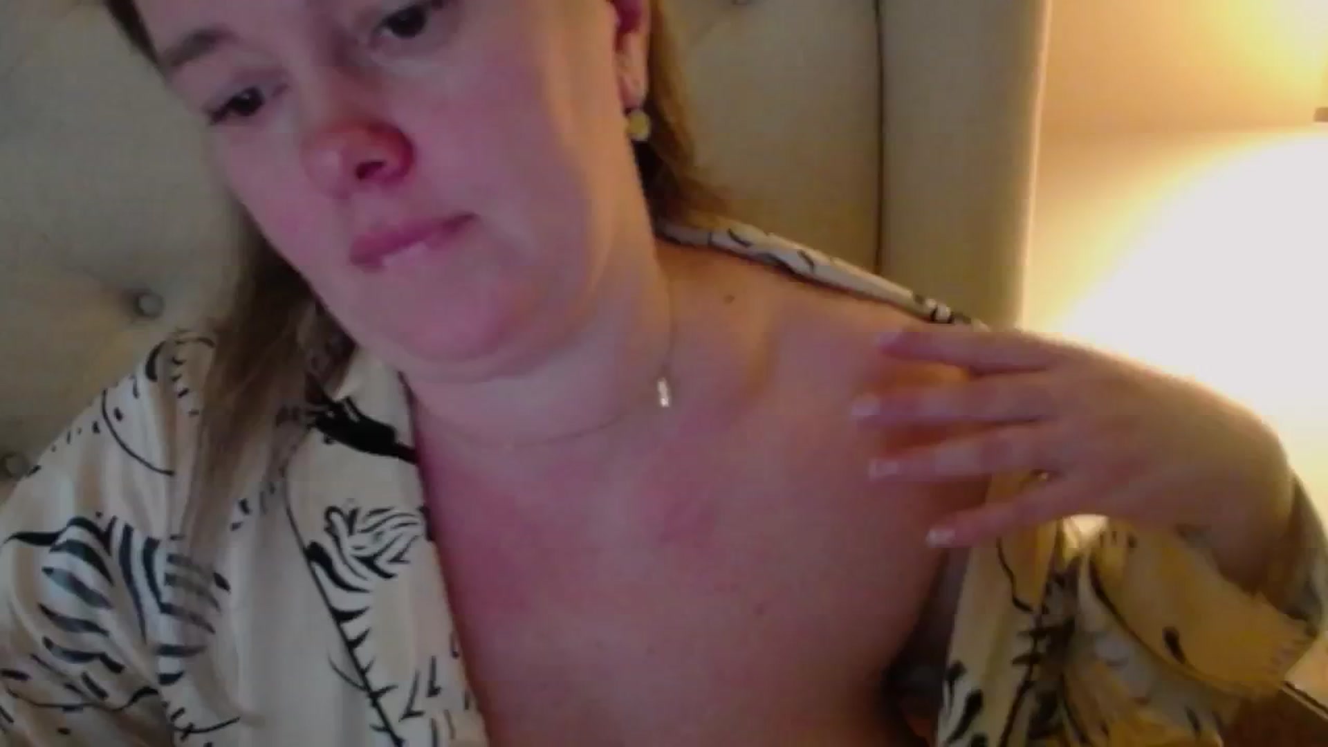 Gallery image thumbnail from J0llye's myfreecams stream on, 12/04/2024, 20:36 image 17 of 20