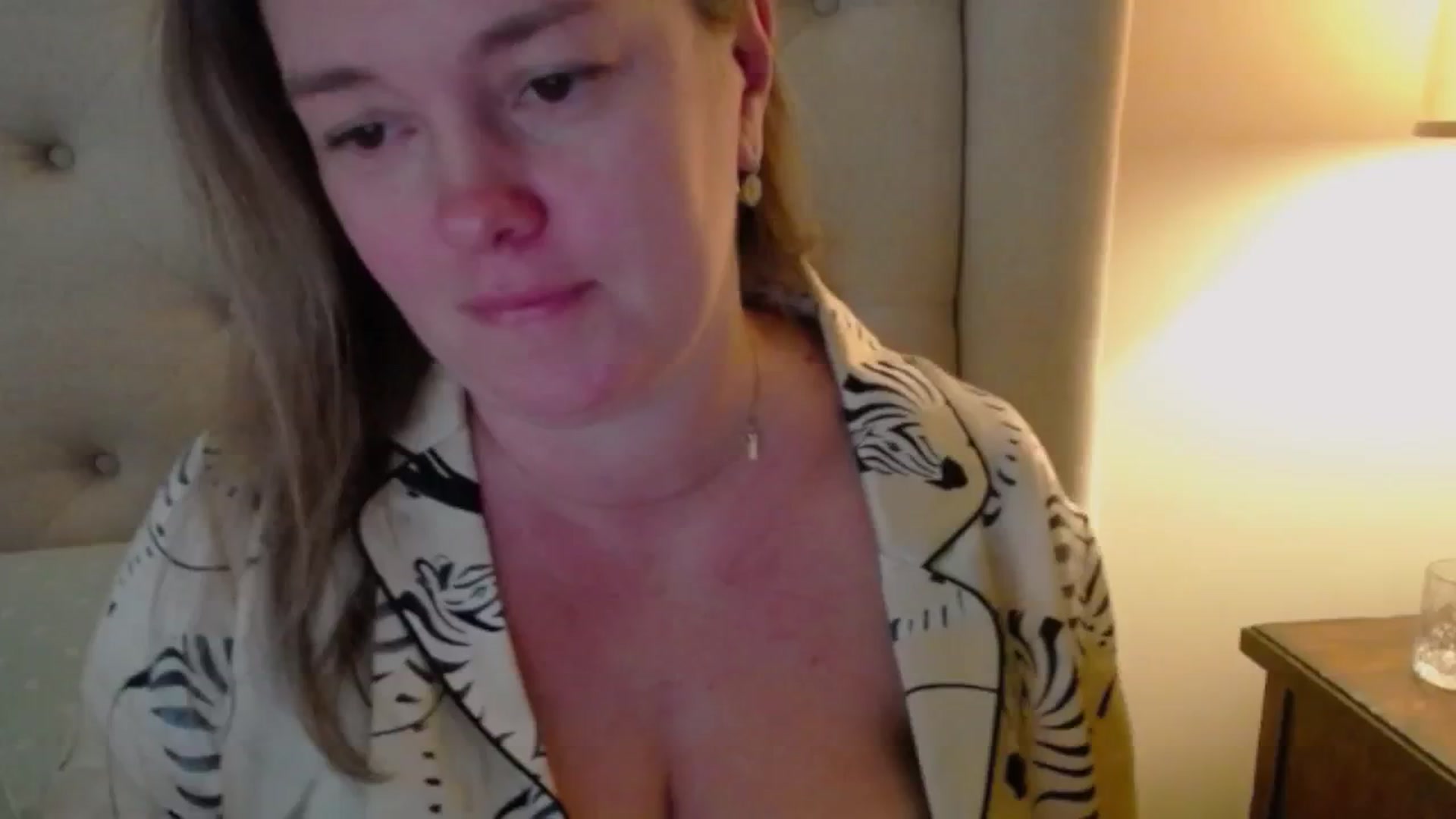 Gallery image thumbnail from J0llye's myfreecams stream on, 12/04/2024, 20:36 image 4 of 20