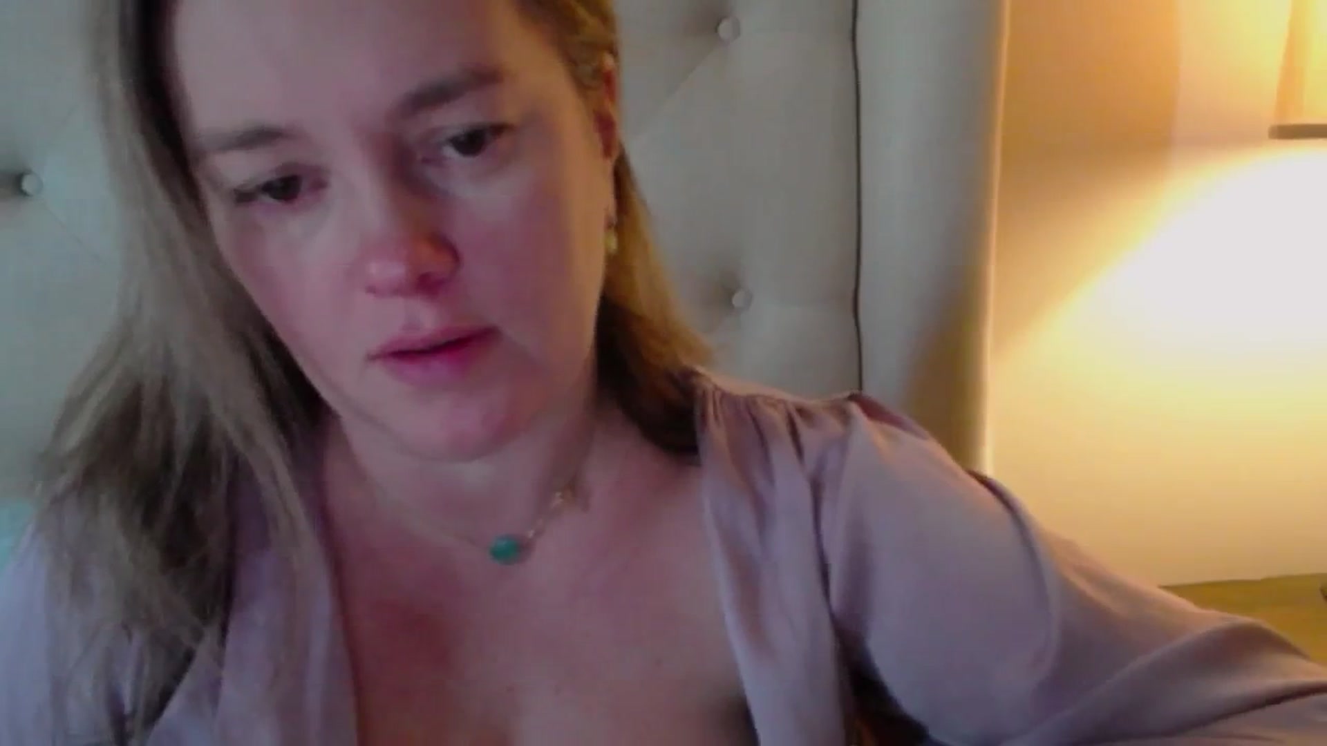 Gallery image thumbnail from J0llye's myfreecams stream on, 12/05/2024, 20:16 image 15 of 20