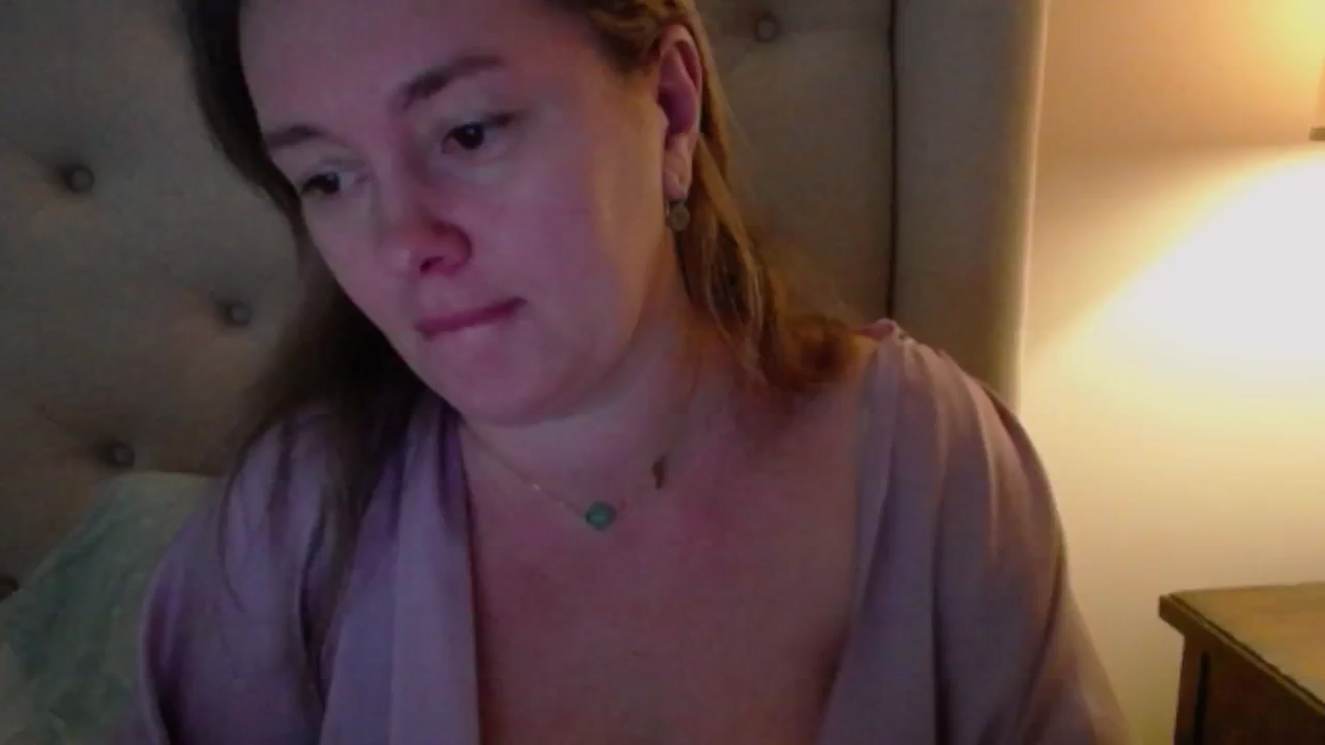 Gallery image thumbnail from J0llye's myfreecams stream on, 12/06/2024, 17:22 image 19 of 20