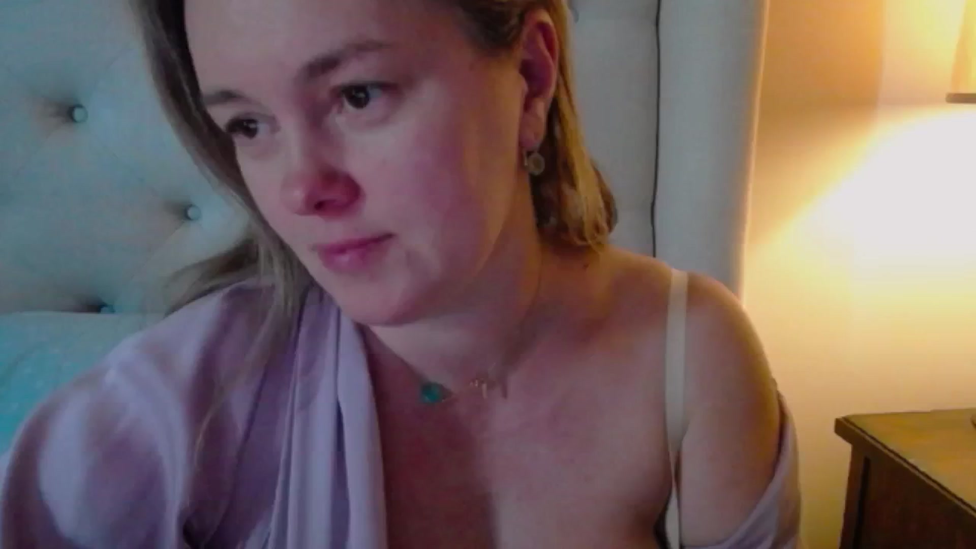Gallery image thumbnail from J0llye's myfreecams stream on, 12/06/2024, 20:57 image 5 of 20