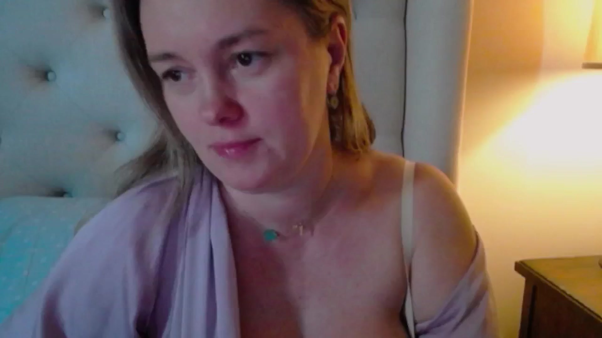 Gallery image thumbnail from J0llye's myfreecams stream on, 12/06/2024, 20:57 image 7 of 20