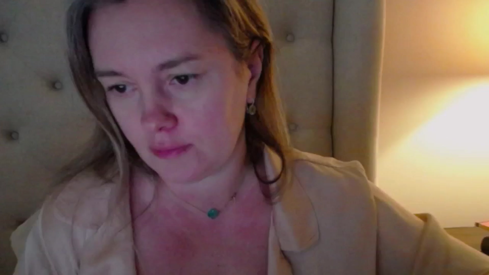Gallery image thumbnail from J0llye's myfreecams stream on, 12/10/2024, 17:51 image 4 of 20