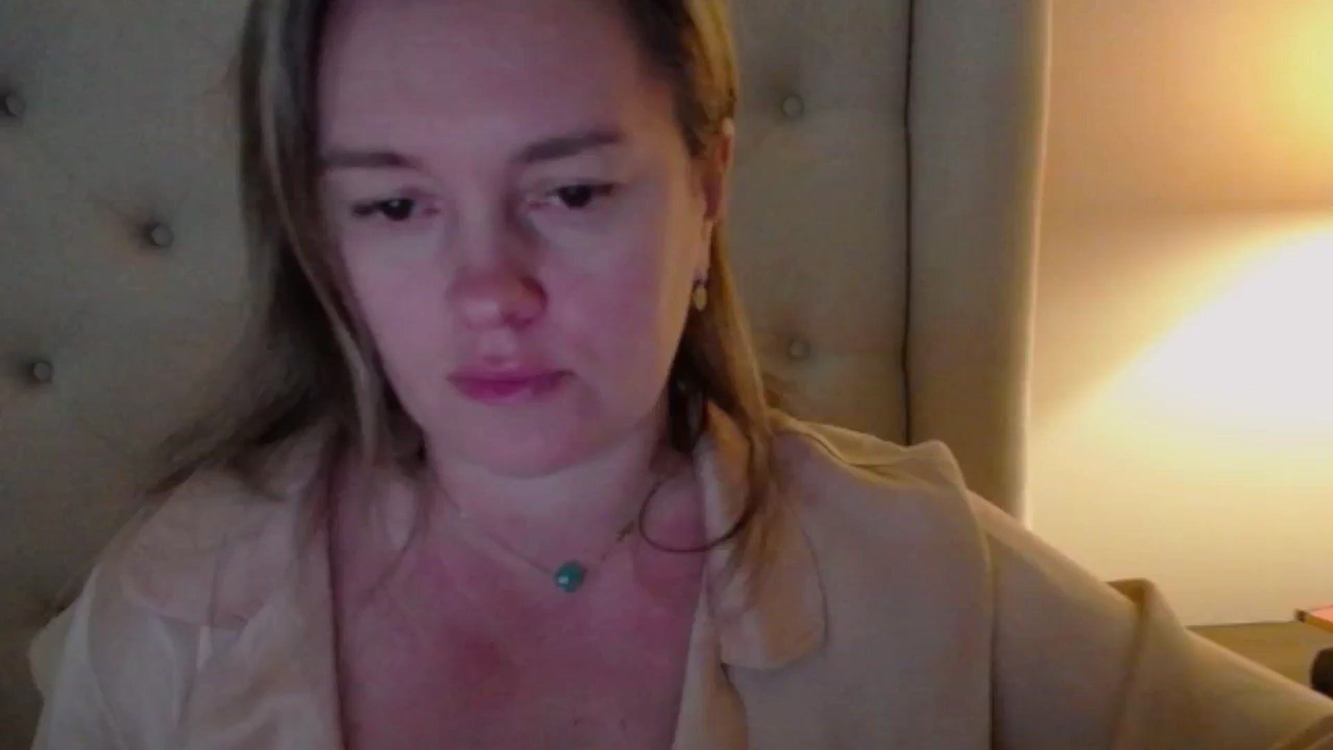 Gallery image thumbnail from J0llye's myfreecams stream on, 12/10/2024, 17:51 image 5 of 20
