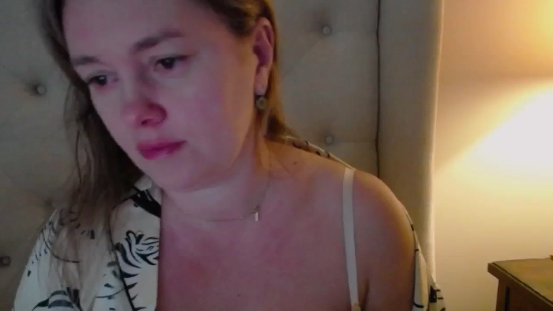 Gallery image thumbnail from J0llye's myfreecams stream on, 12/11/2024, 17:35 image 9 of 20